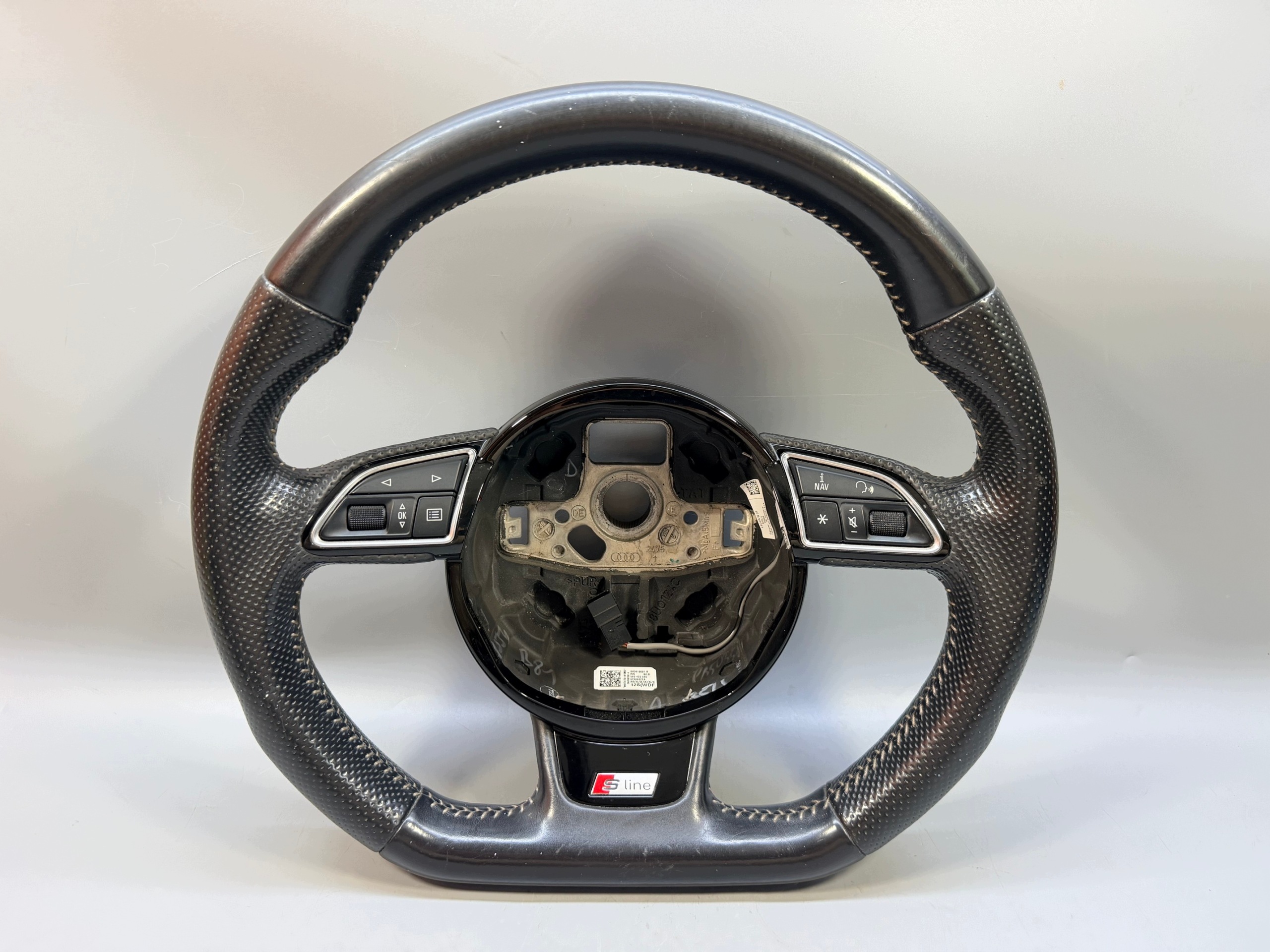 Volant cuir multifonction Audi A3 8V S-Line image 2