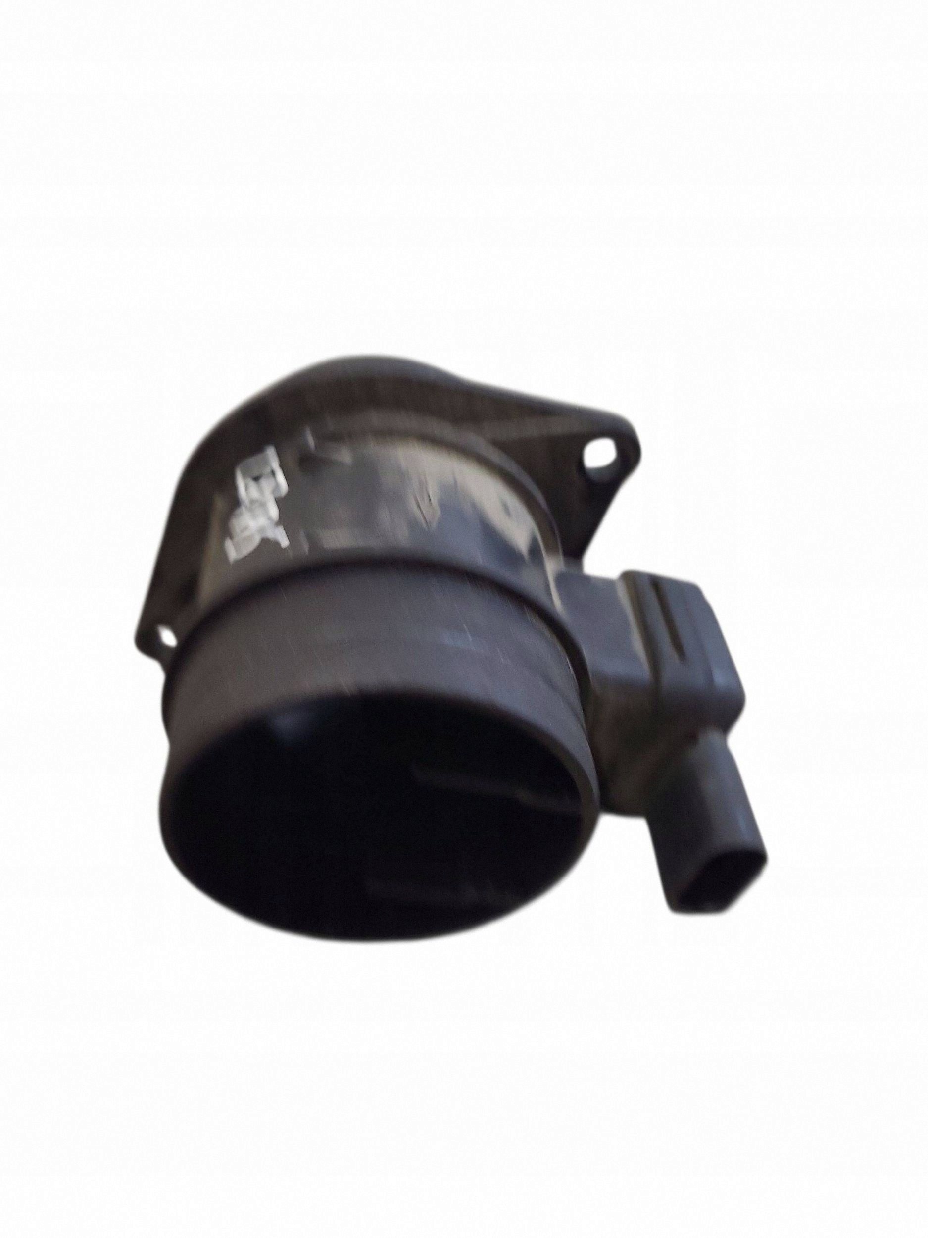 Skoda 03L 906 461 Mass Air Flow Sensor image 3