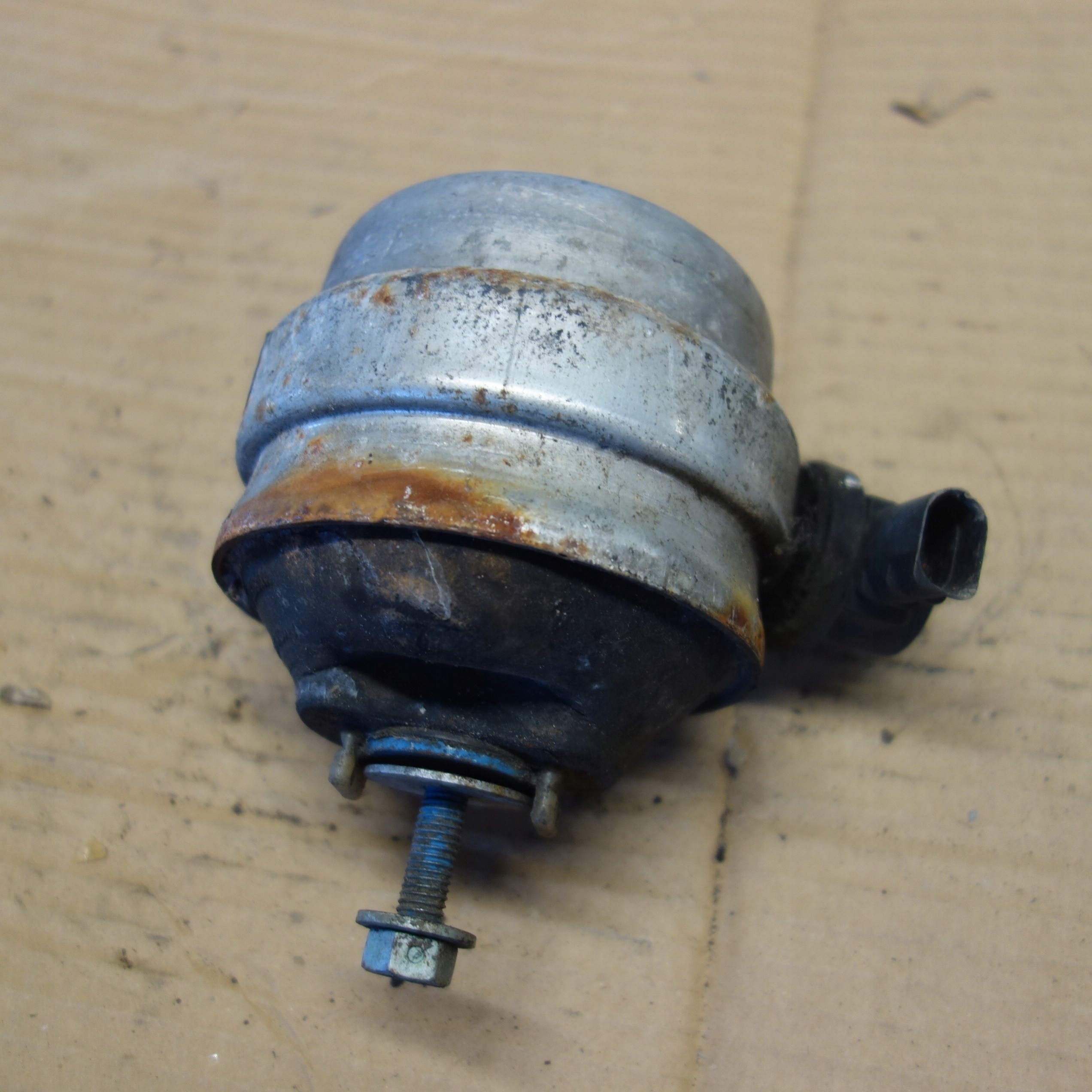 Motorhållare Audi A4 S4 B6 8E 8H 2002 8E0199379AD image 2