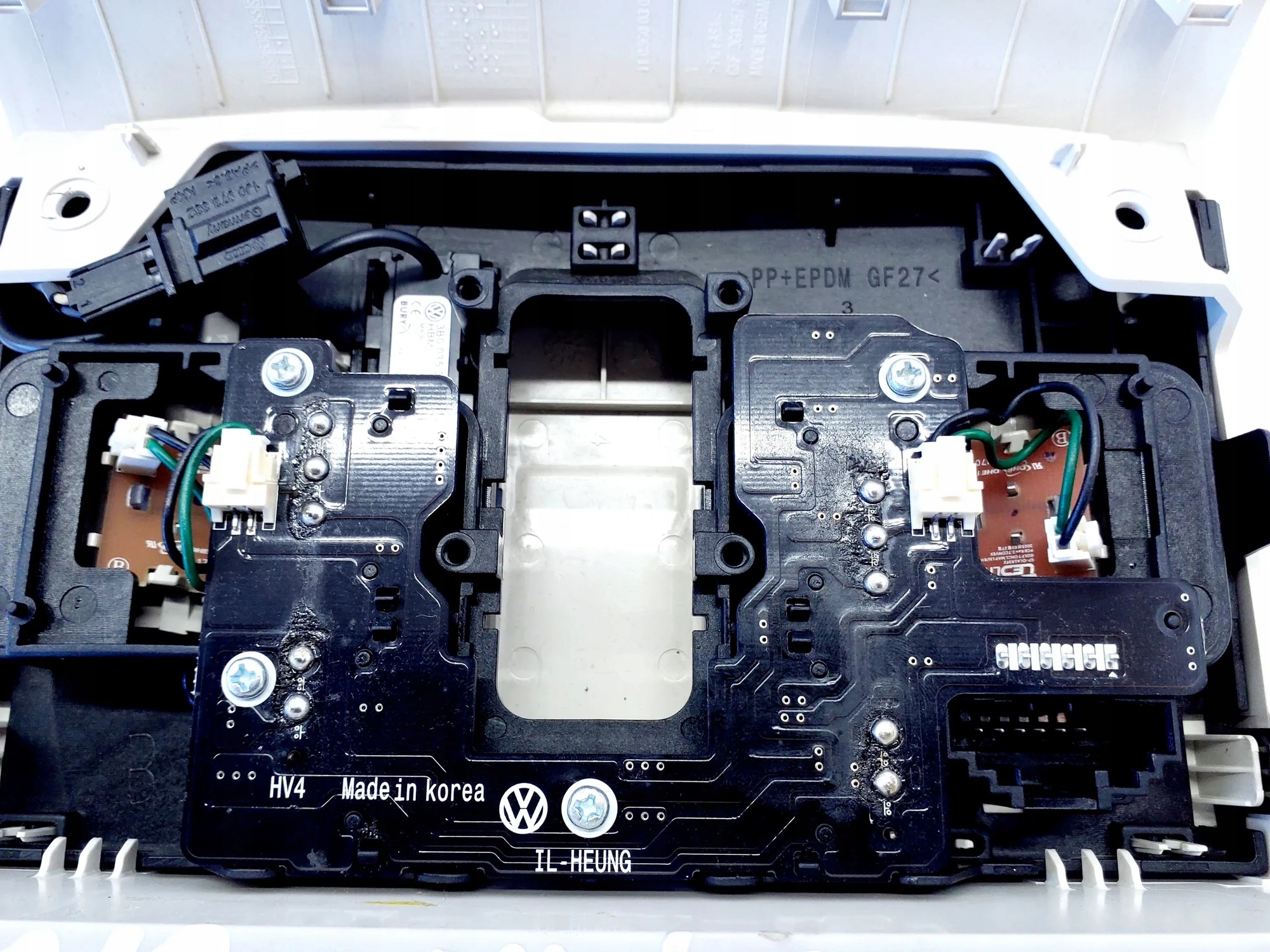 Luz Interna do Cabine VW 5G0867591C Usada image 6