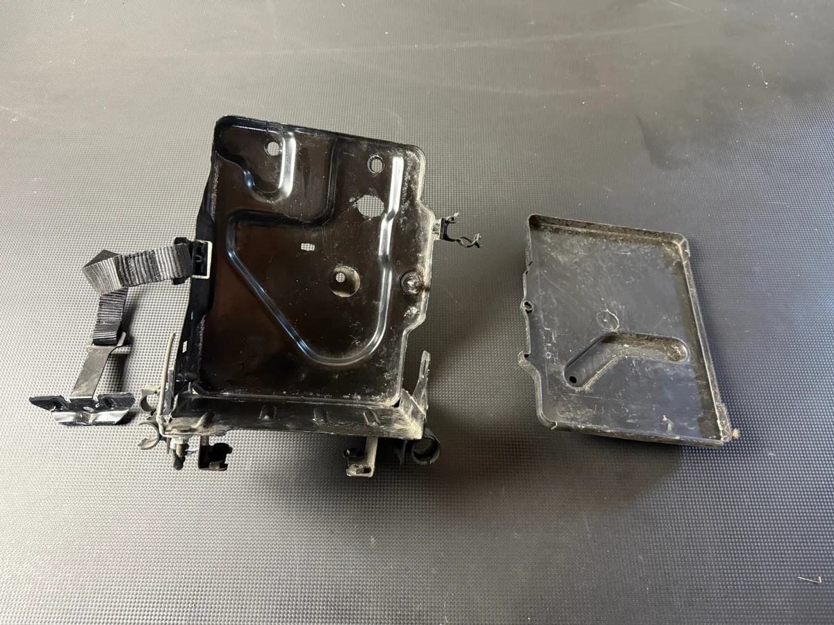 Support batterie Abarth 595 OEM 51826273 image 2