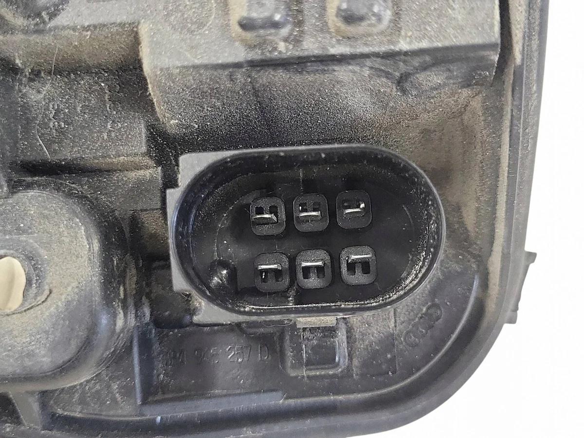 Lampada Posteriore Destra Skoda Octavia Mk2 image 3
