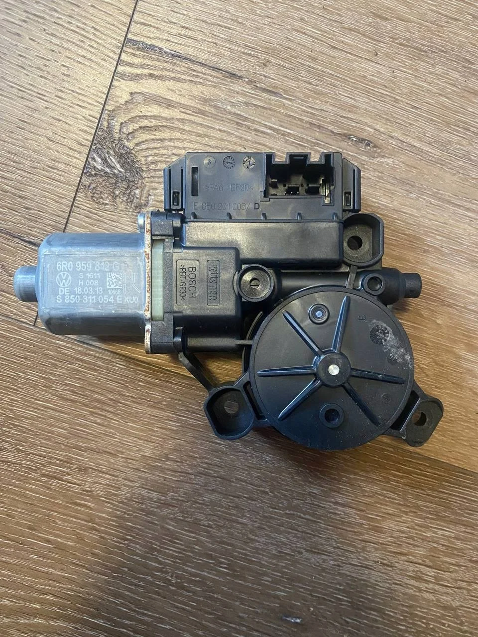 Fensterheber Motor Rechts Hinten VW Polo V image 2