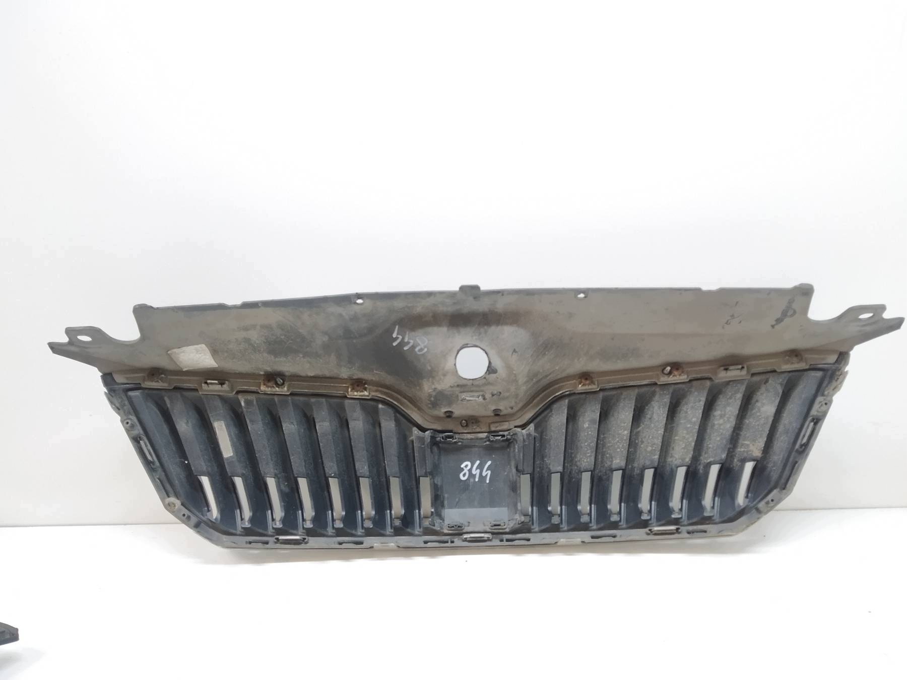 Skoda Superb III Grille 3V0853Y53B Used