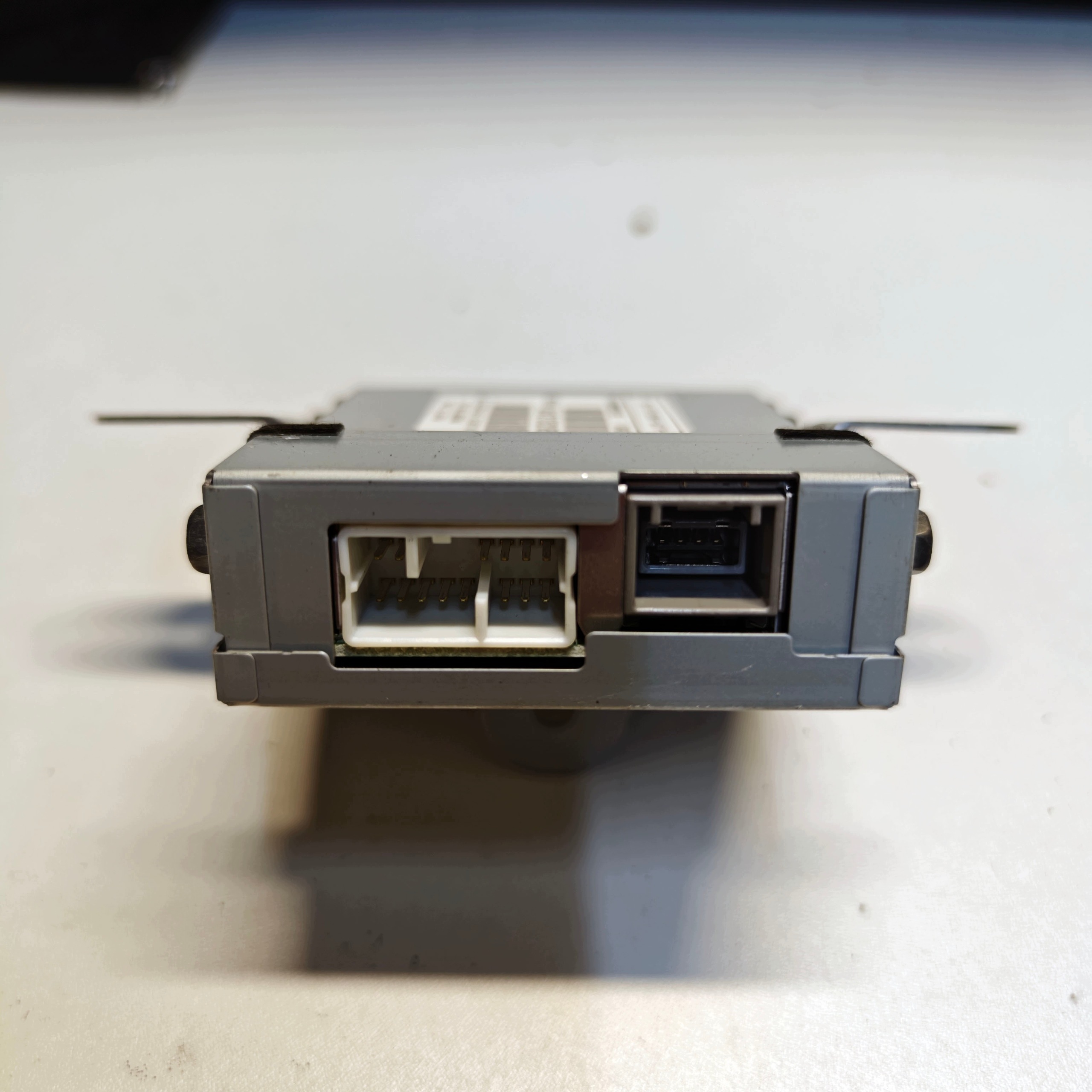 Honda CR-V III Modulo USB 39113-SWA-A01-M1 Usado image 3