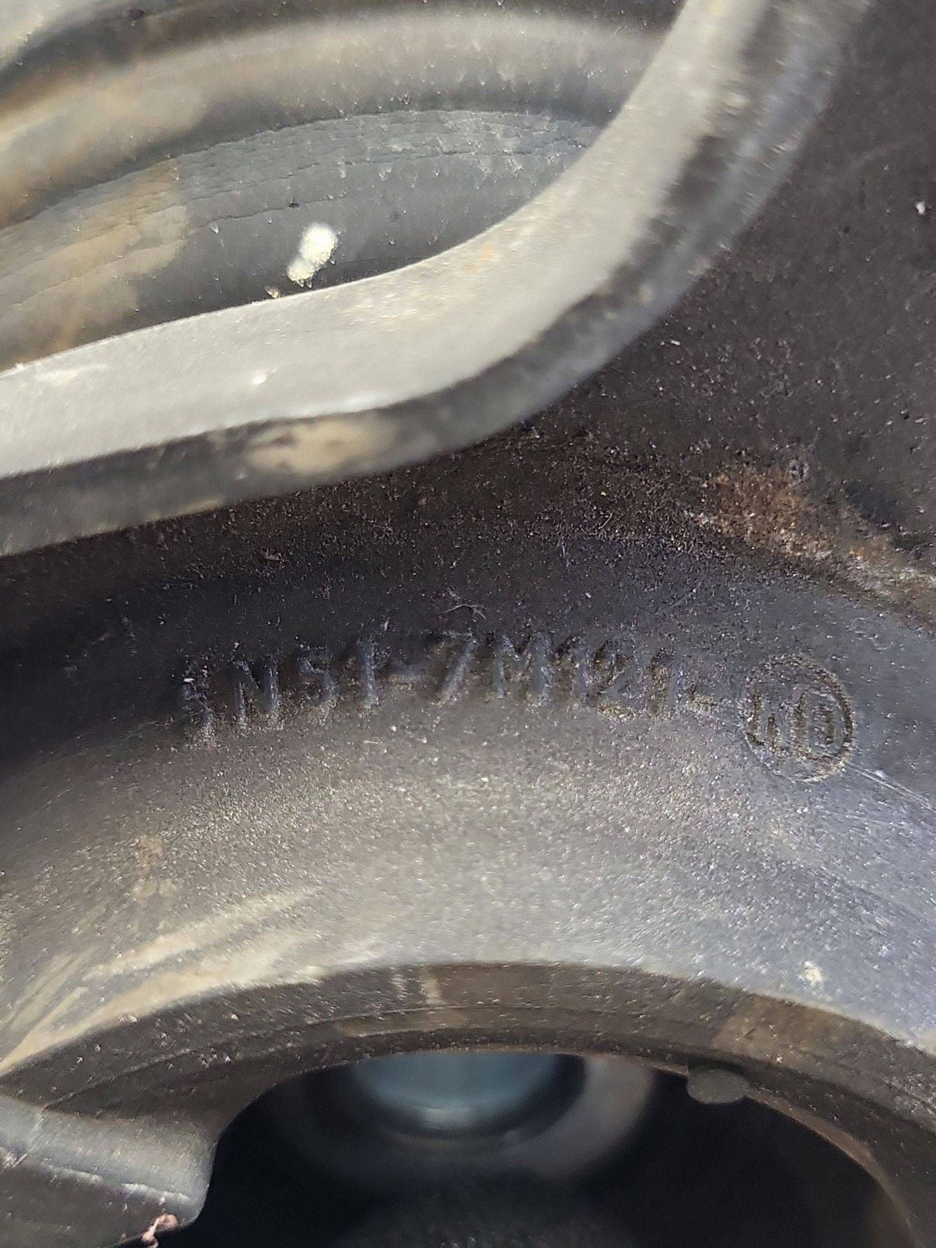 Support moteur Volvo V40 2015 5N517M121 image 4