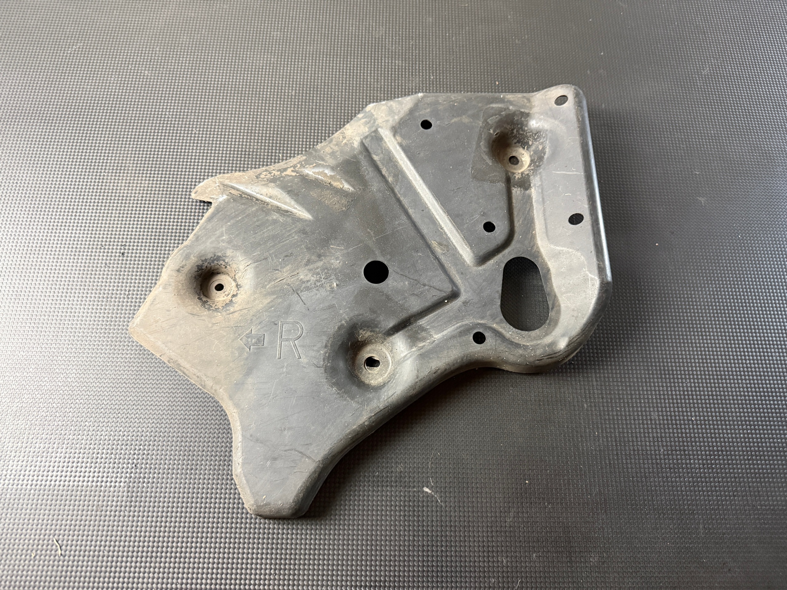 Proteção Chassi Nissan 350Z 74586CD800 image 2