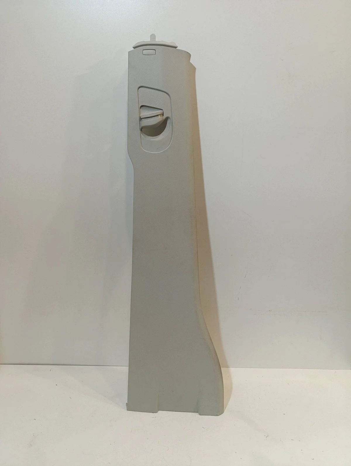 MAN TGE 1GEN Pilier B Inférieur 7C0867243CF