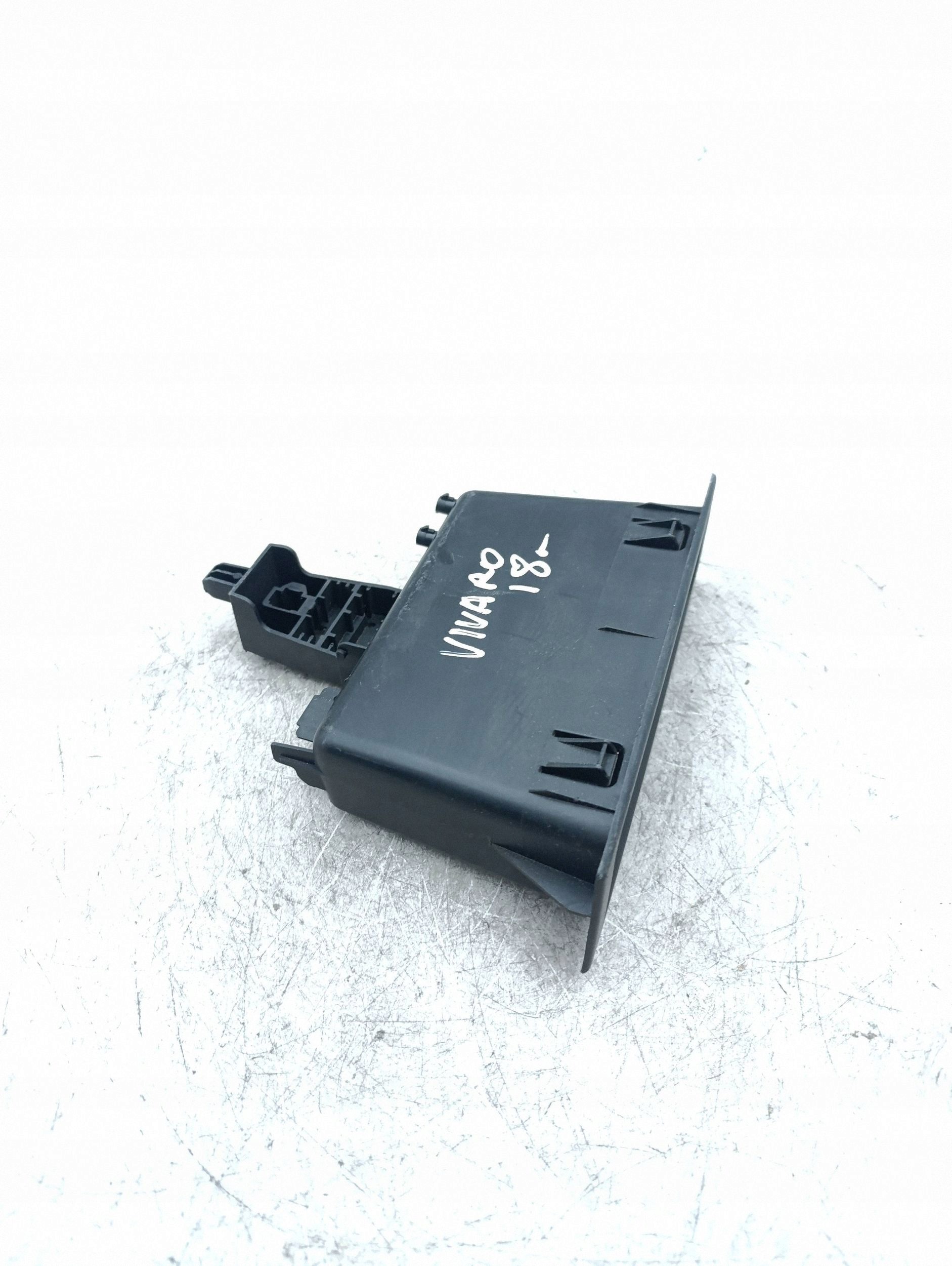 Förvaring instrumentbräda Opel Vivaro 684758924R image 6