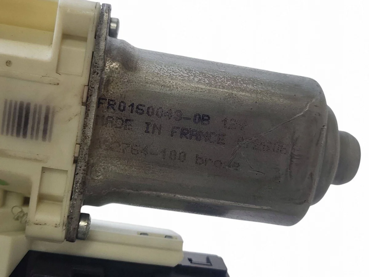 Volvo lasin moottori OE 30739184AC