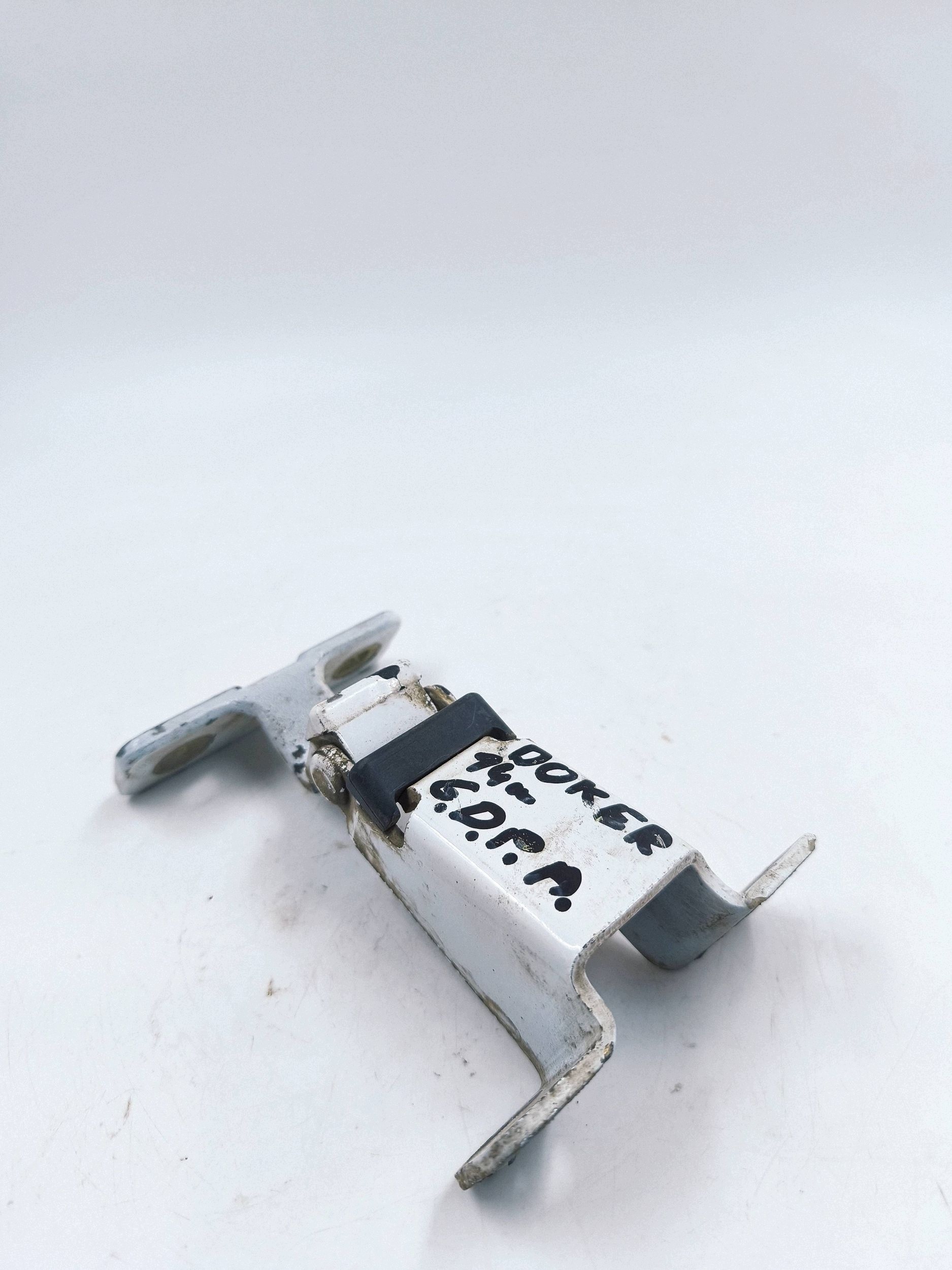 Dacia Dokker Rear Door Hinge - Right Used