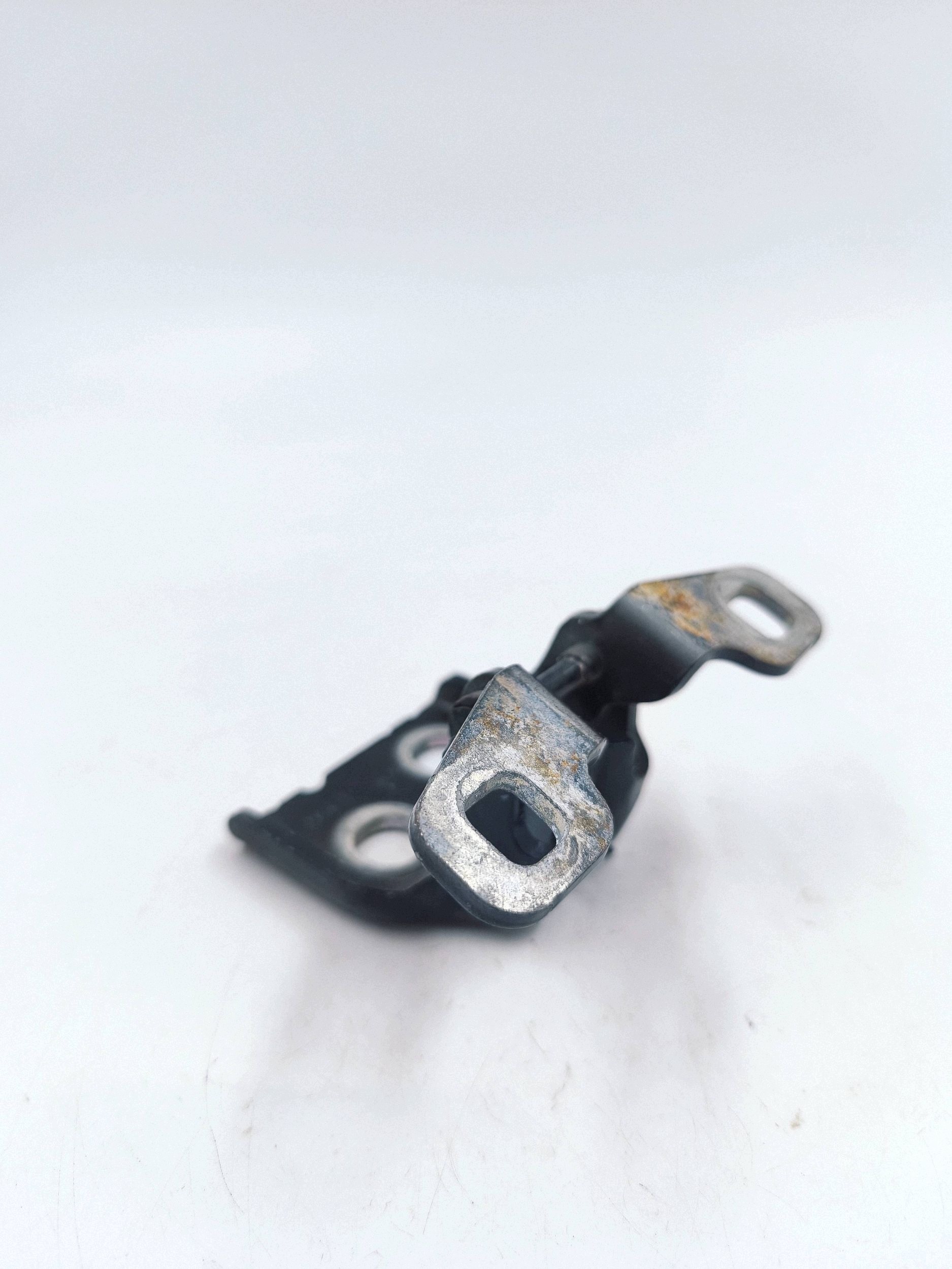 Dacia Sandero II Front Upper Hinge Left Used