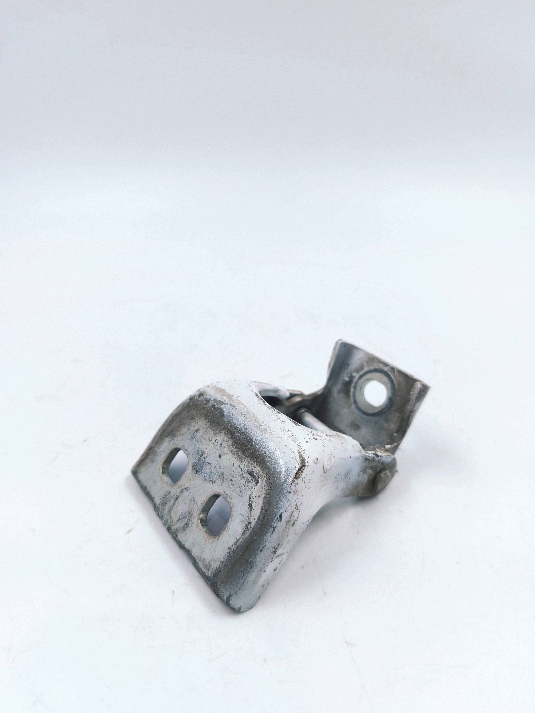 Renault Kangoo II Lower Hinge - Right Front image 3