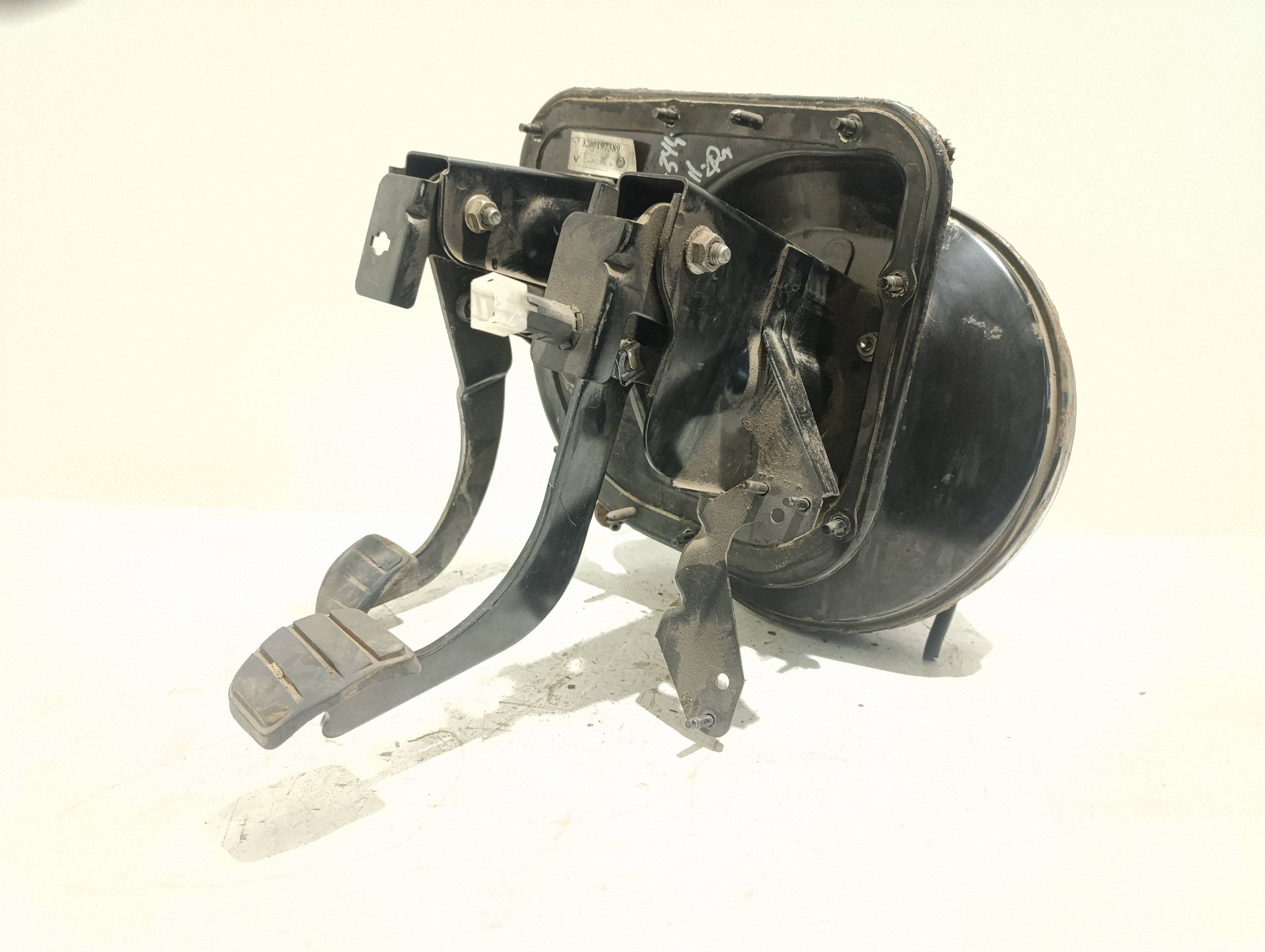 SERVO HAMULCOWE RENAULT MASTER II 8200197389