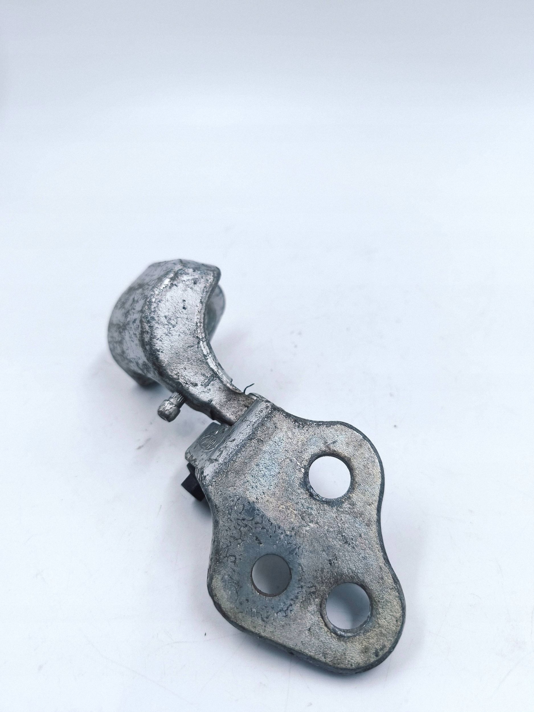 Charnière inférieure avant gauche Ford Transit image 6