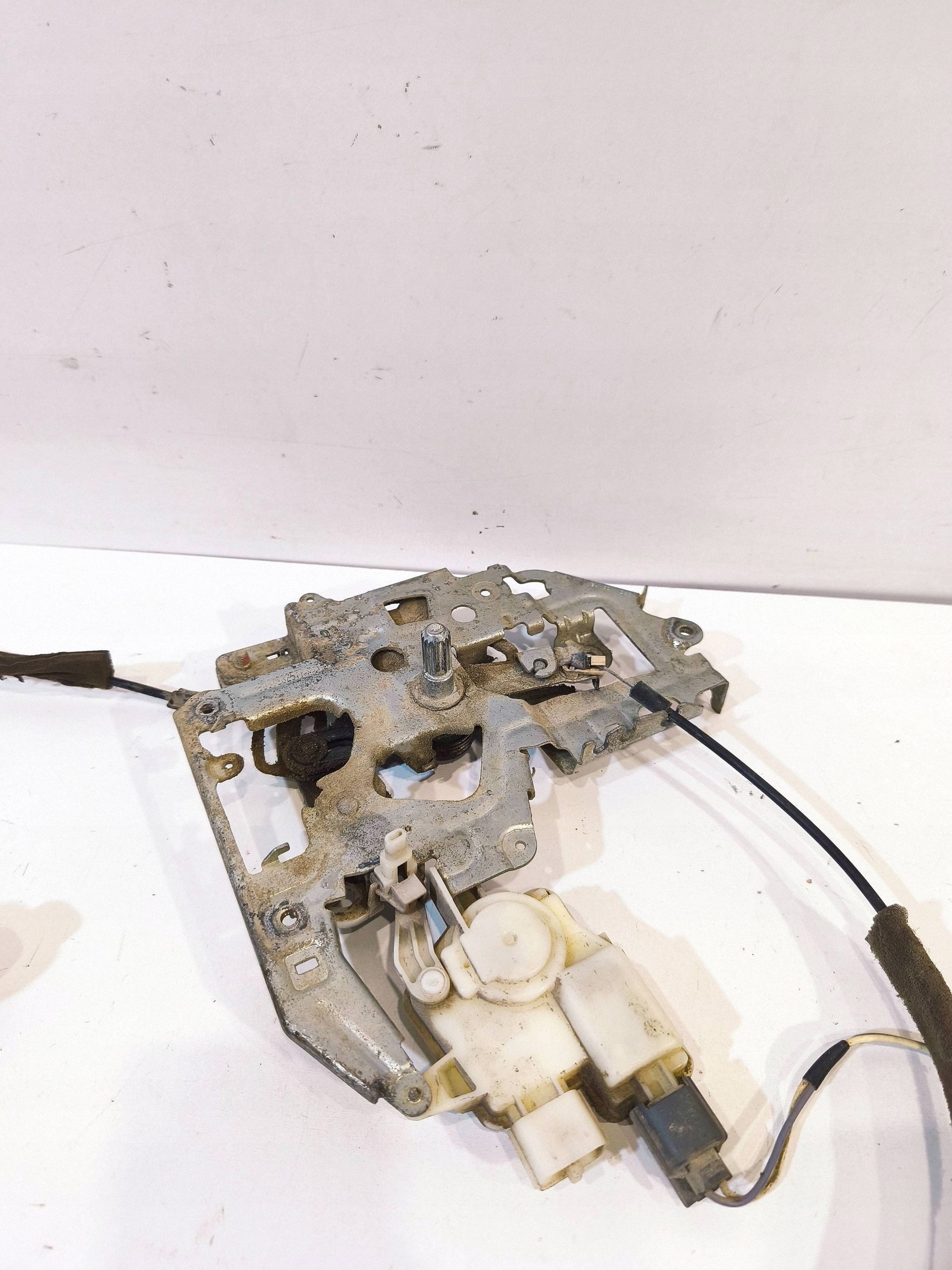 Serrure de porte RENAULT MASTER III occasion image 6