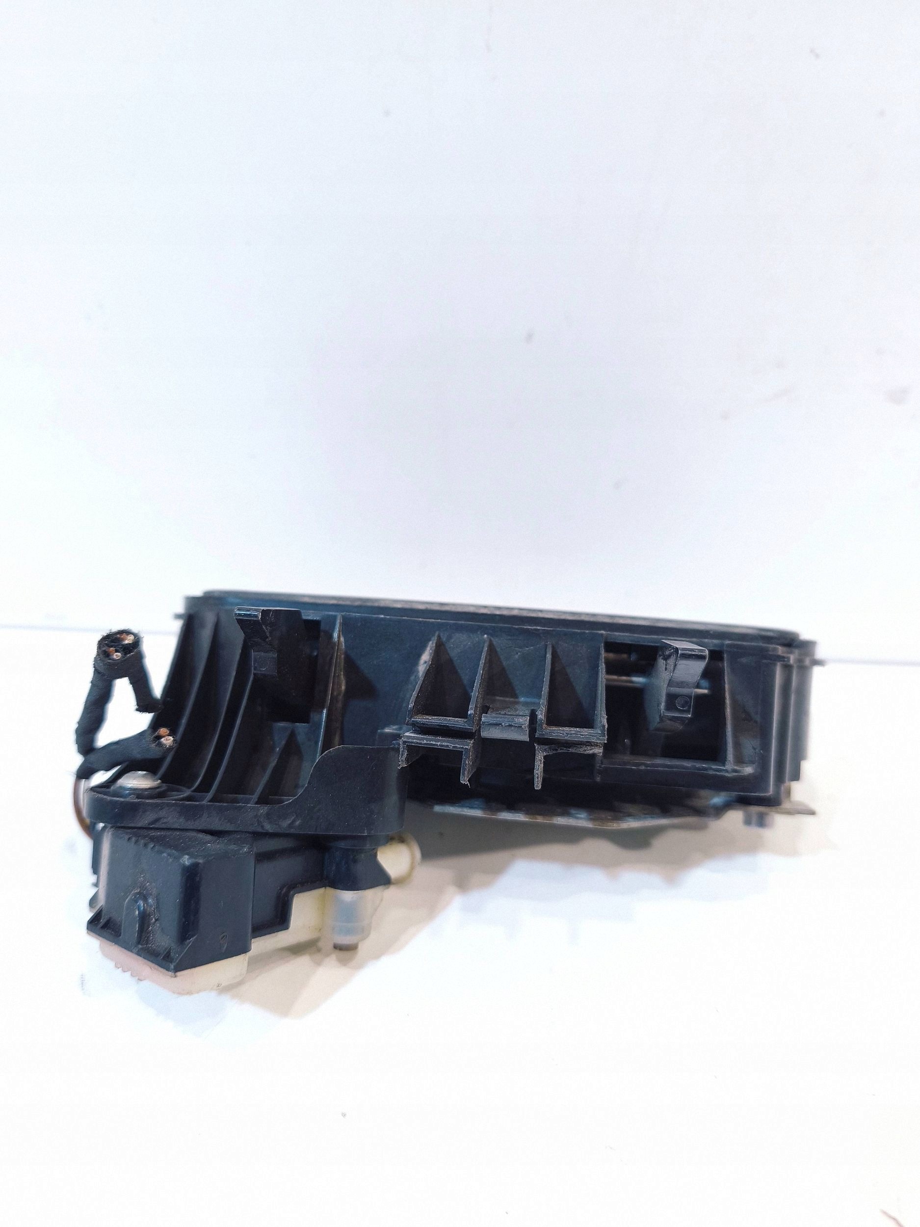 VW Caddy III Rear Tailgate Handle 7E5827315 image 3