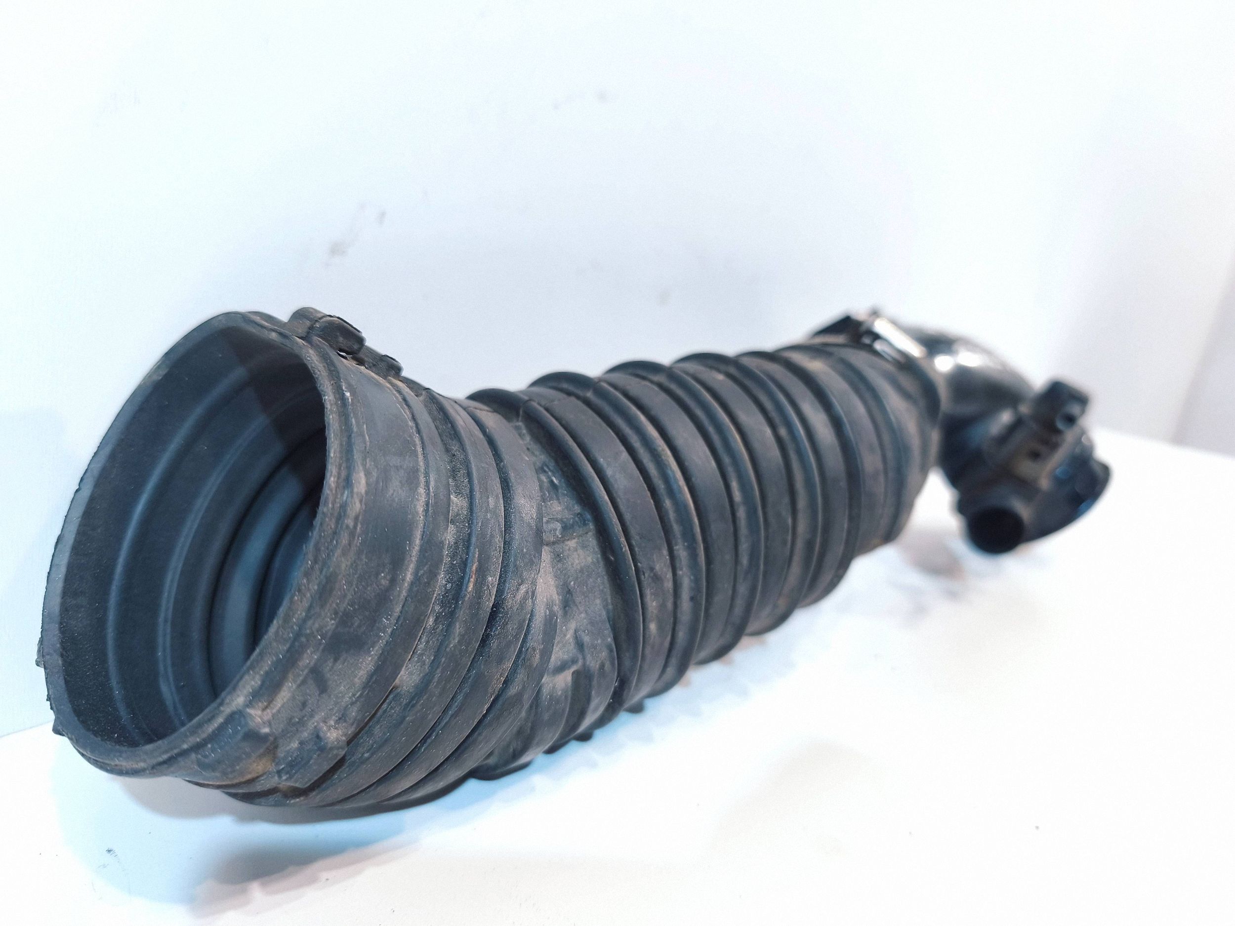 Turbon ilmaletku VW Crafter 2,0 TDI