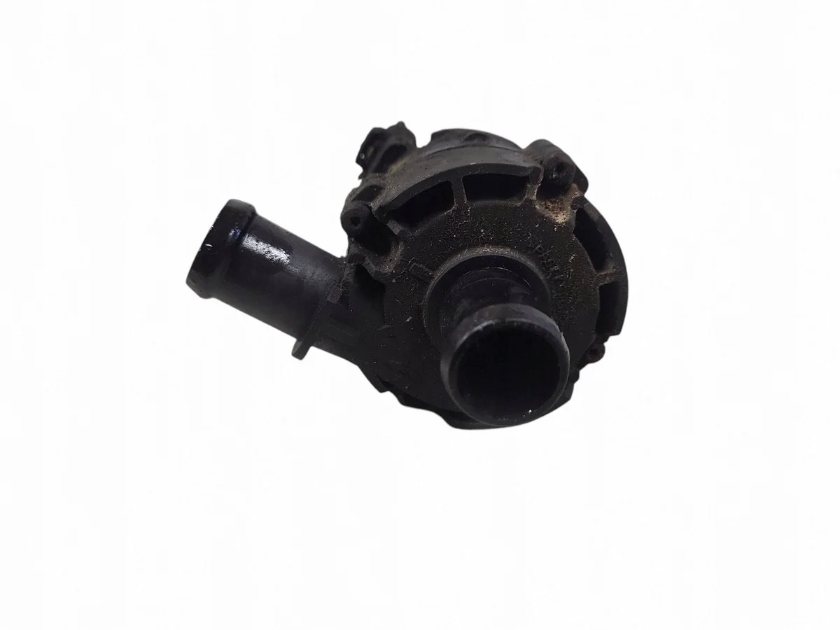 Pompe à eau additionnelle 5G0965561 Skoda Fabia III