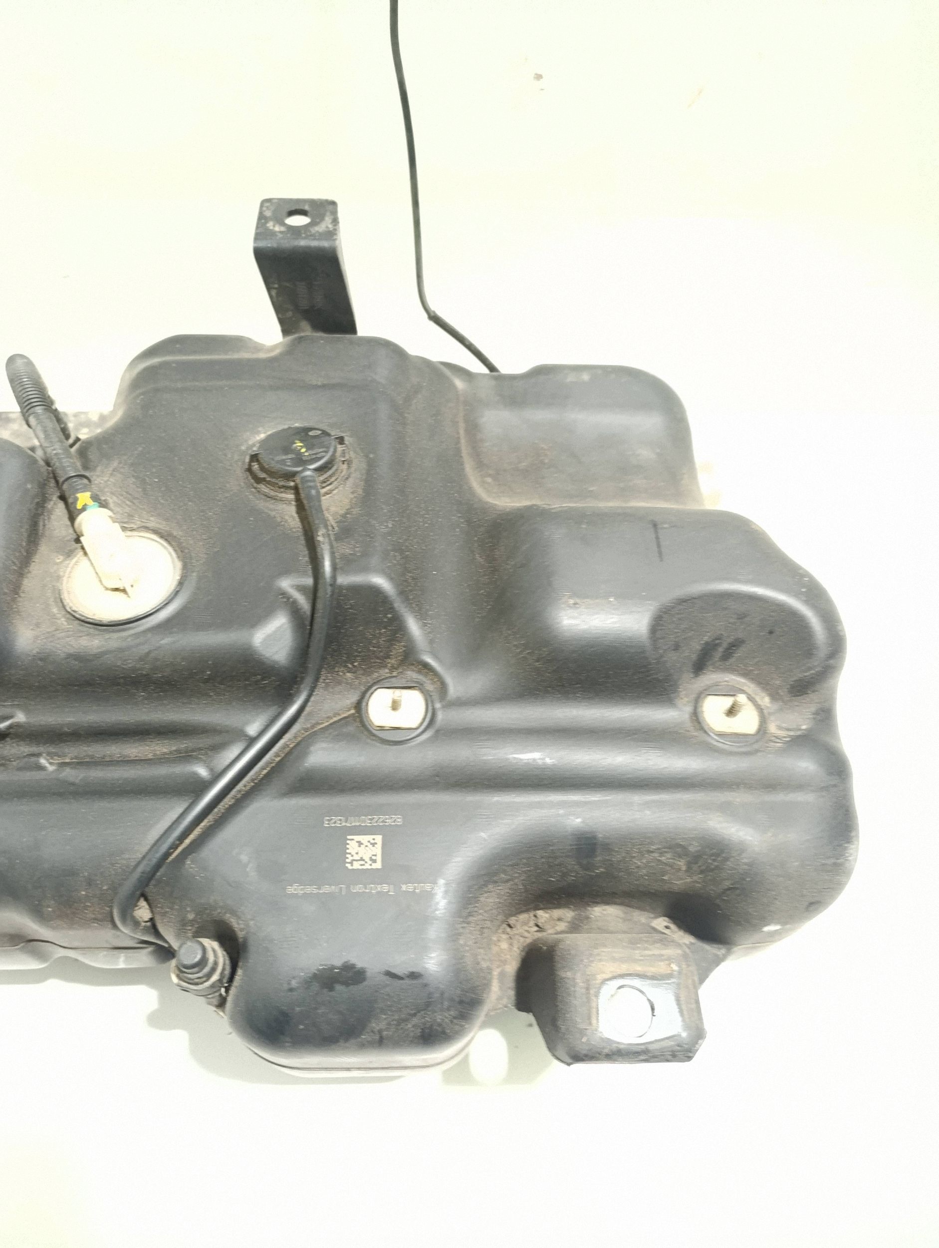 Opel Vivaro AdBlue-säiliö 0444040014 image 3