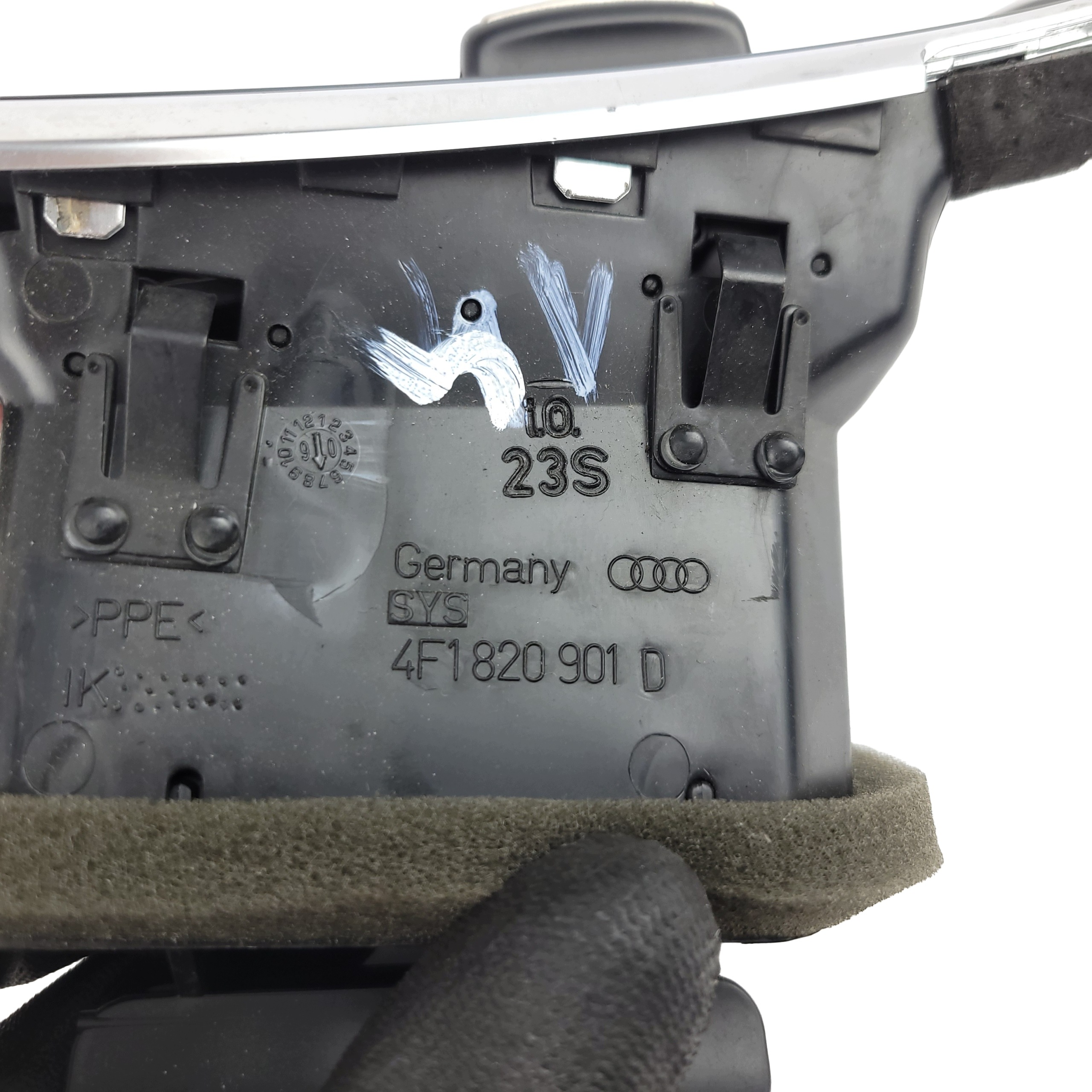 Audi A6 C6 Grelha Ventilação Esquerda Preta image 7