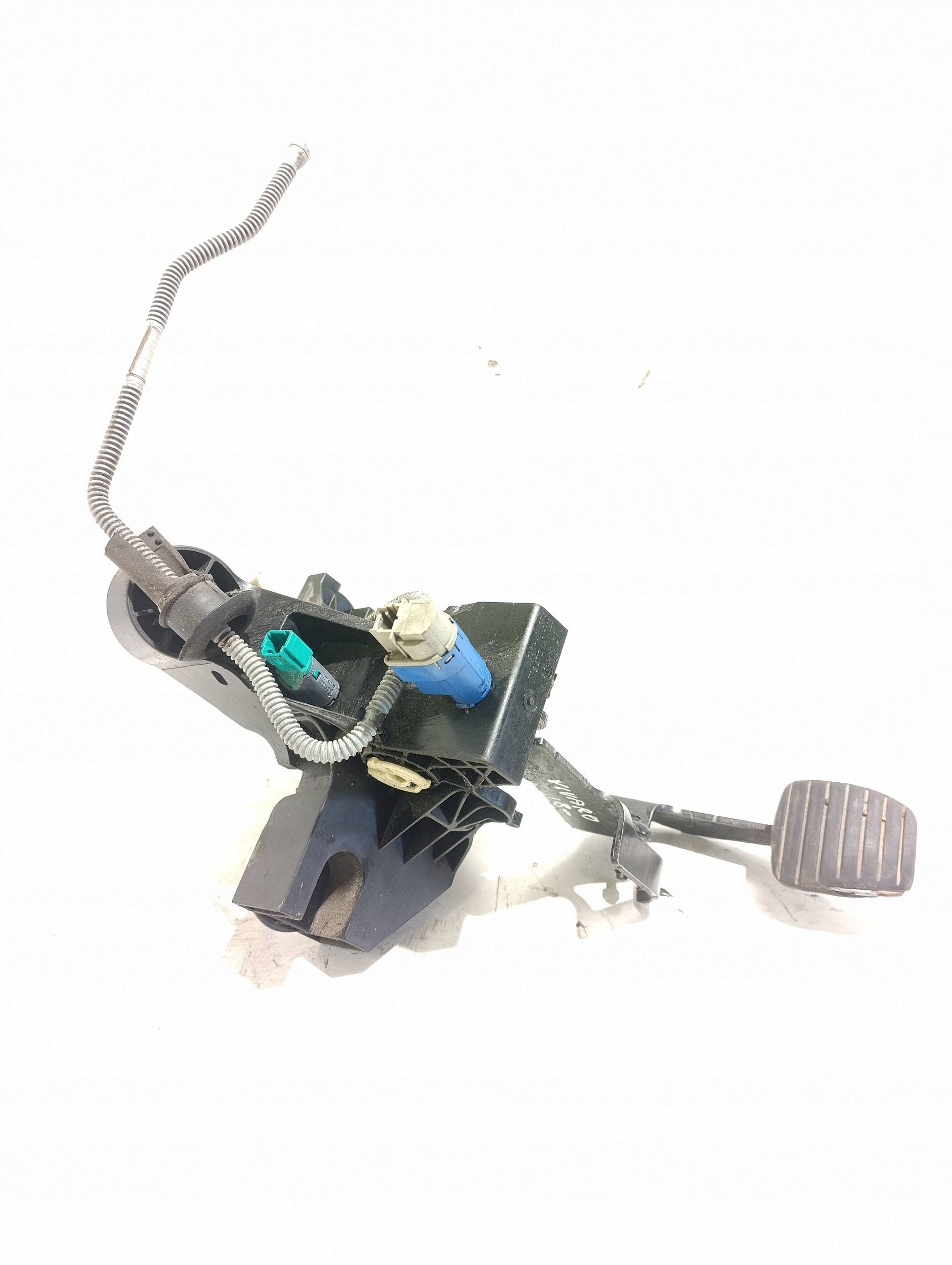 Opel OE 465033911R Käytetty Osanumero