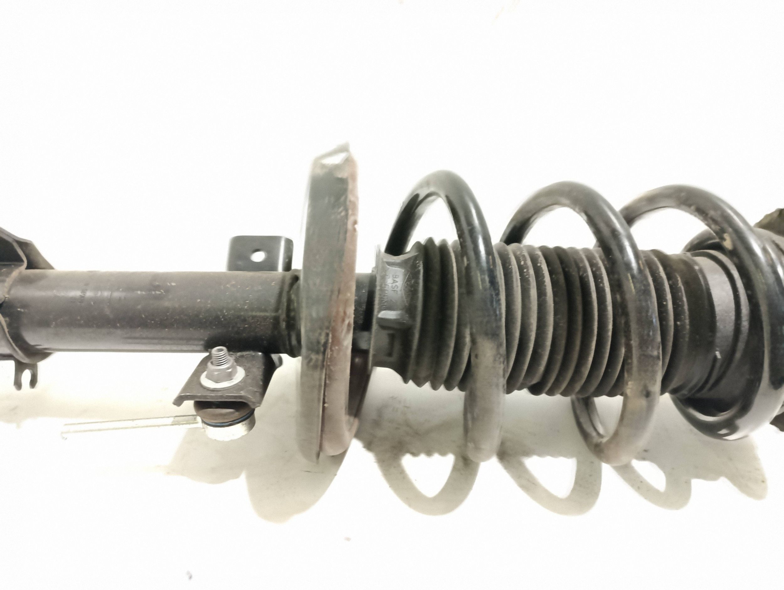Renault Master III Front Strut Right Used VLO26592 image 4