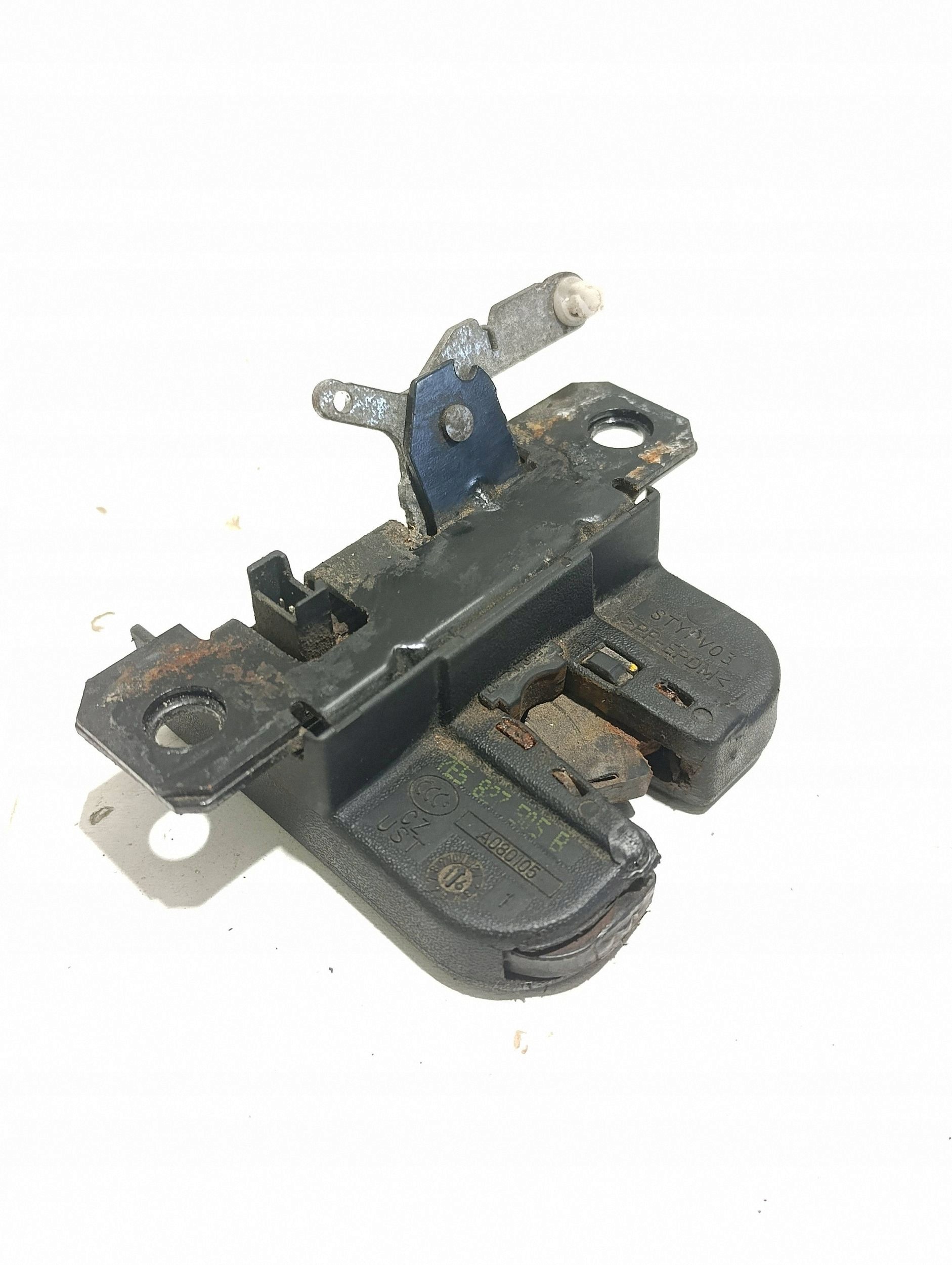 VW Transporter T5 Tailgate Latch 7E5827505B image 3