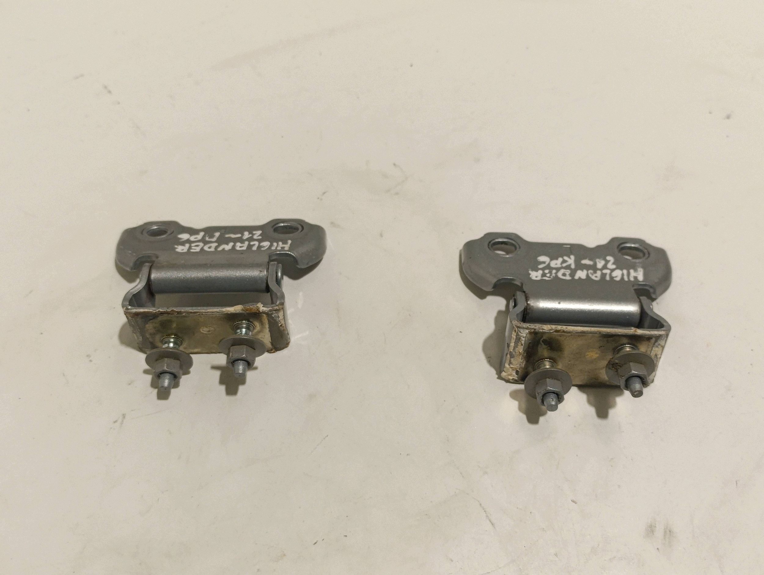 Rear Door Hinges Toyota Highlander XU70 Used