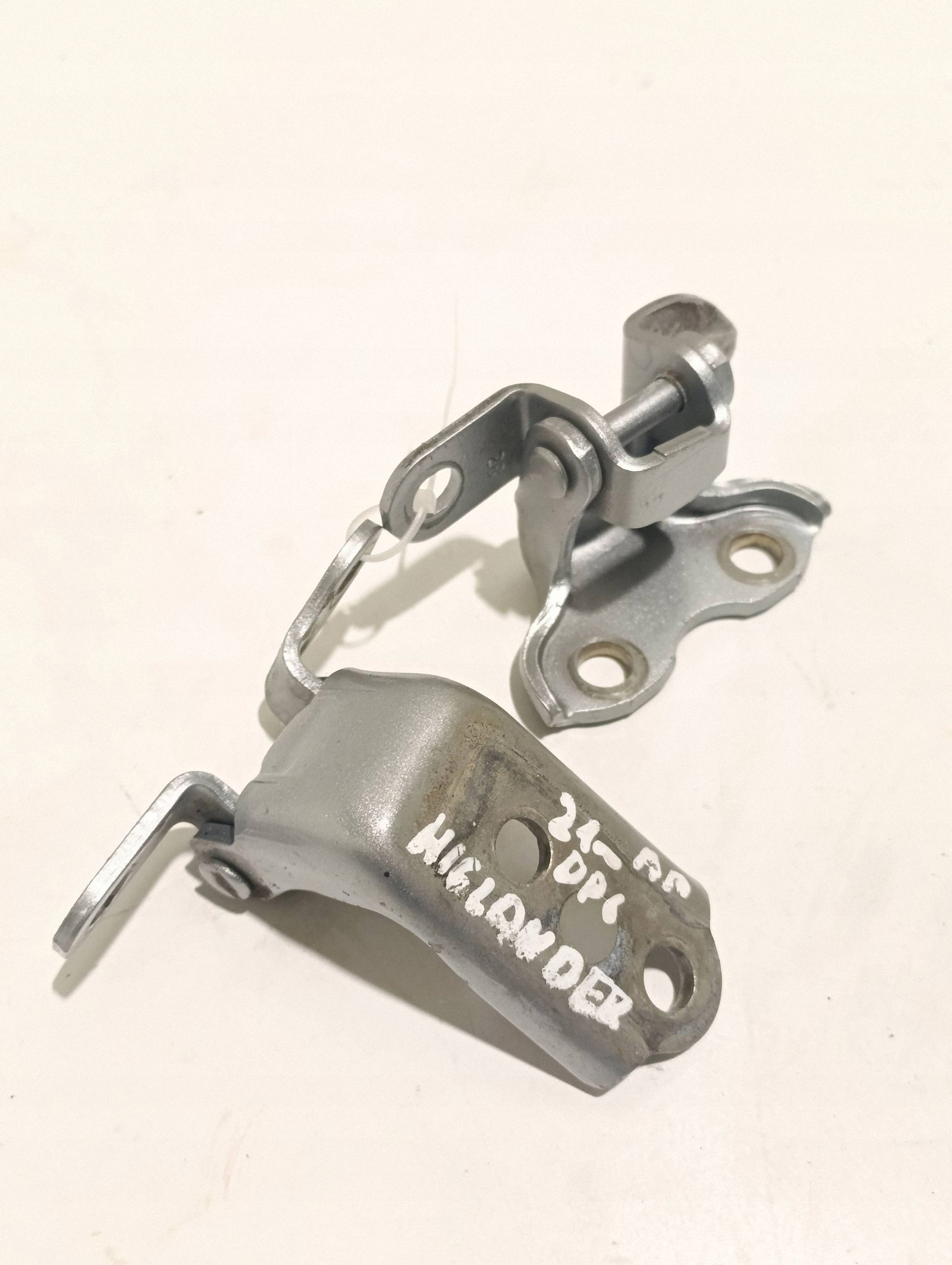 Toyota Highlander XU70 Lower Hinge VLO25645 image 4