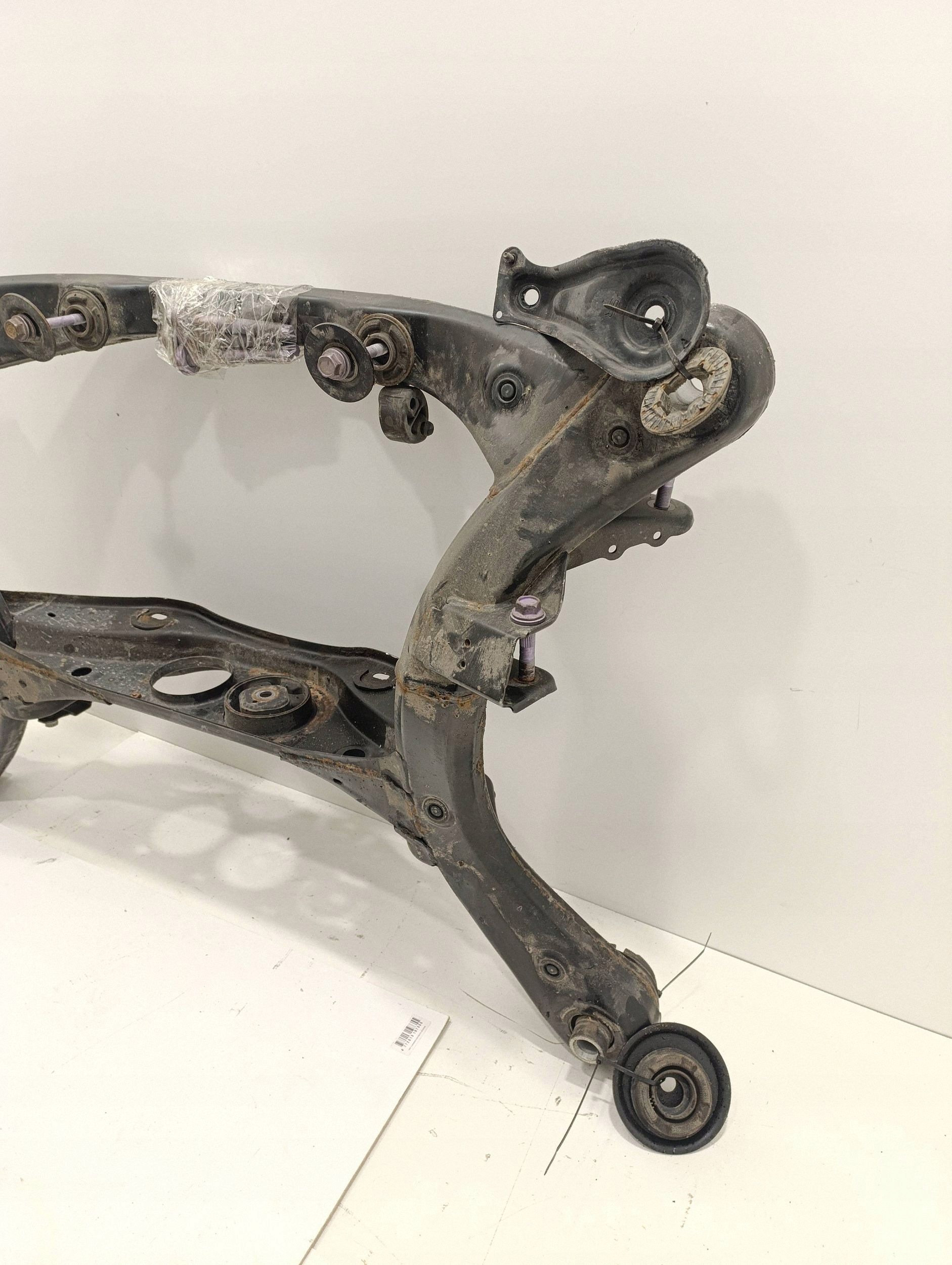 Hinterachs-Schlitten Toyota Highlander XU70 image 6