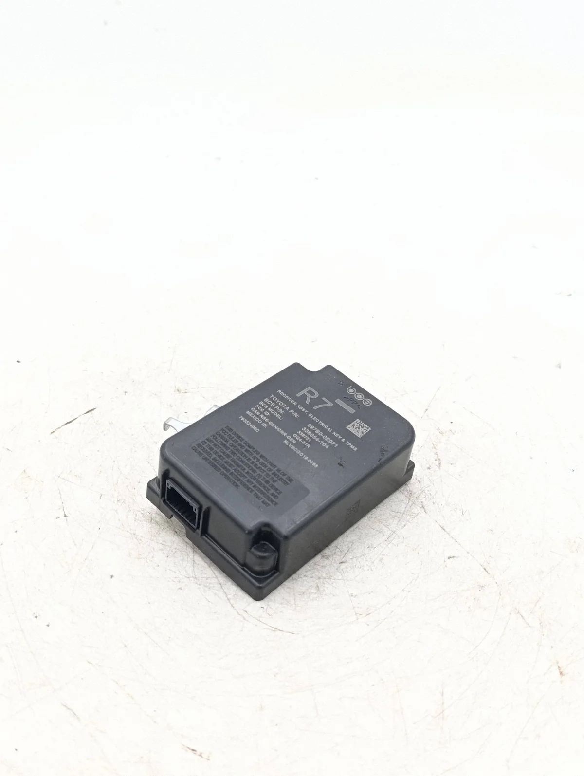 Keyless Module KESSY Toyota Highlander XU70