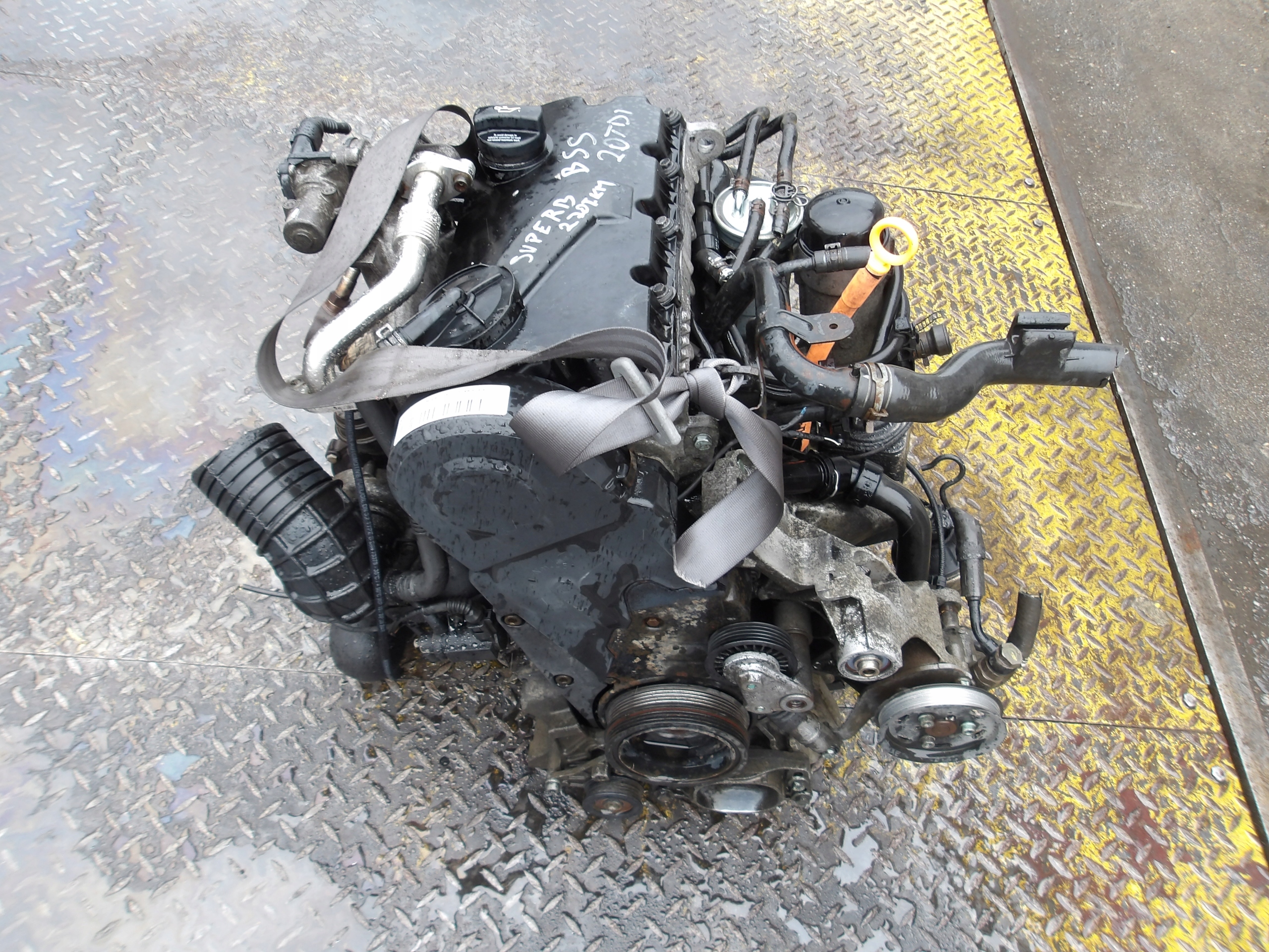 Motor Skoda Superb 2.0 TDI BSS 140KM Usado image 2