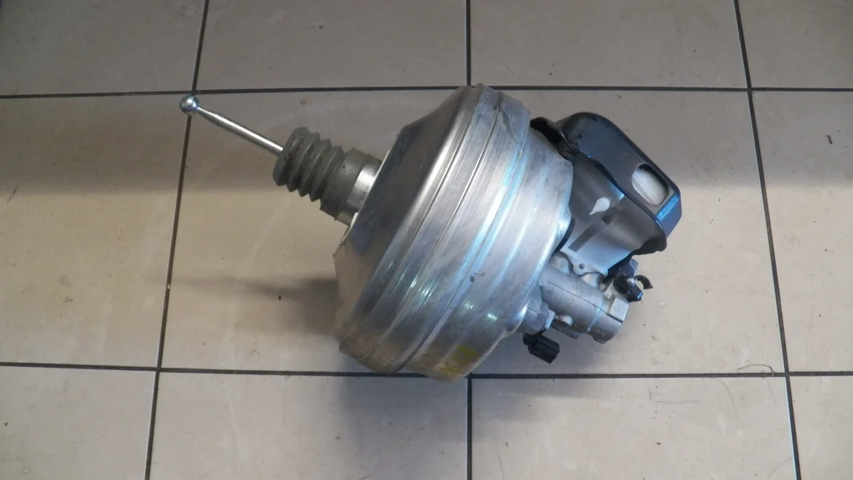 Servofrein Audi A6 C8 2.0 TDI 4K0612103G