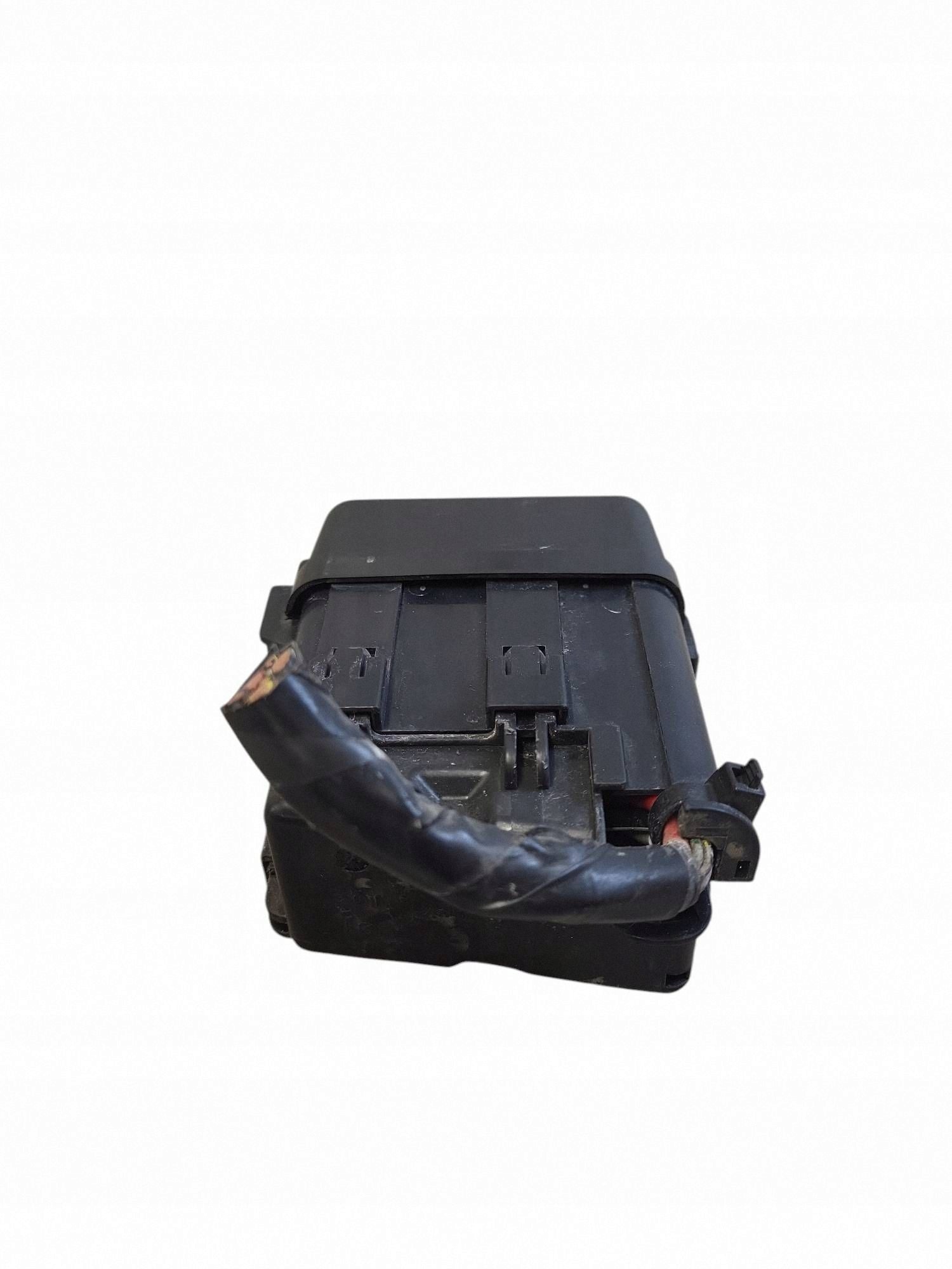 Caixa de Relés Mazda 6 GJ 2015-2018 KD4566750 image 3