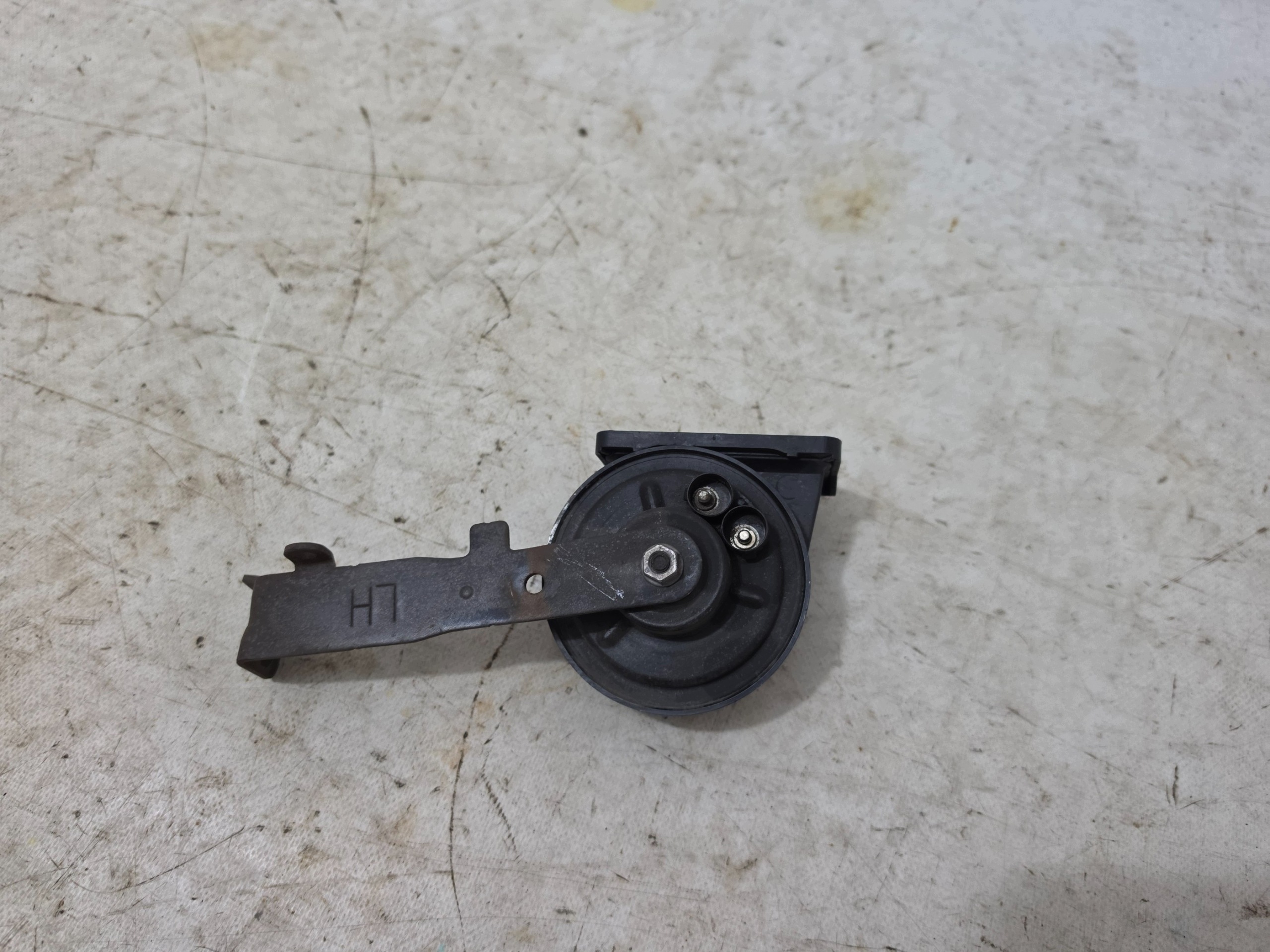 Dodge Charger 15-23 Hupe MOPAR 68238001AC image 4