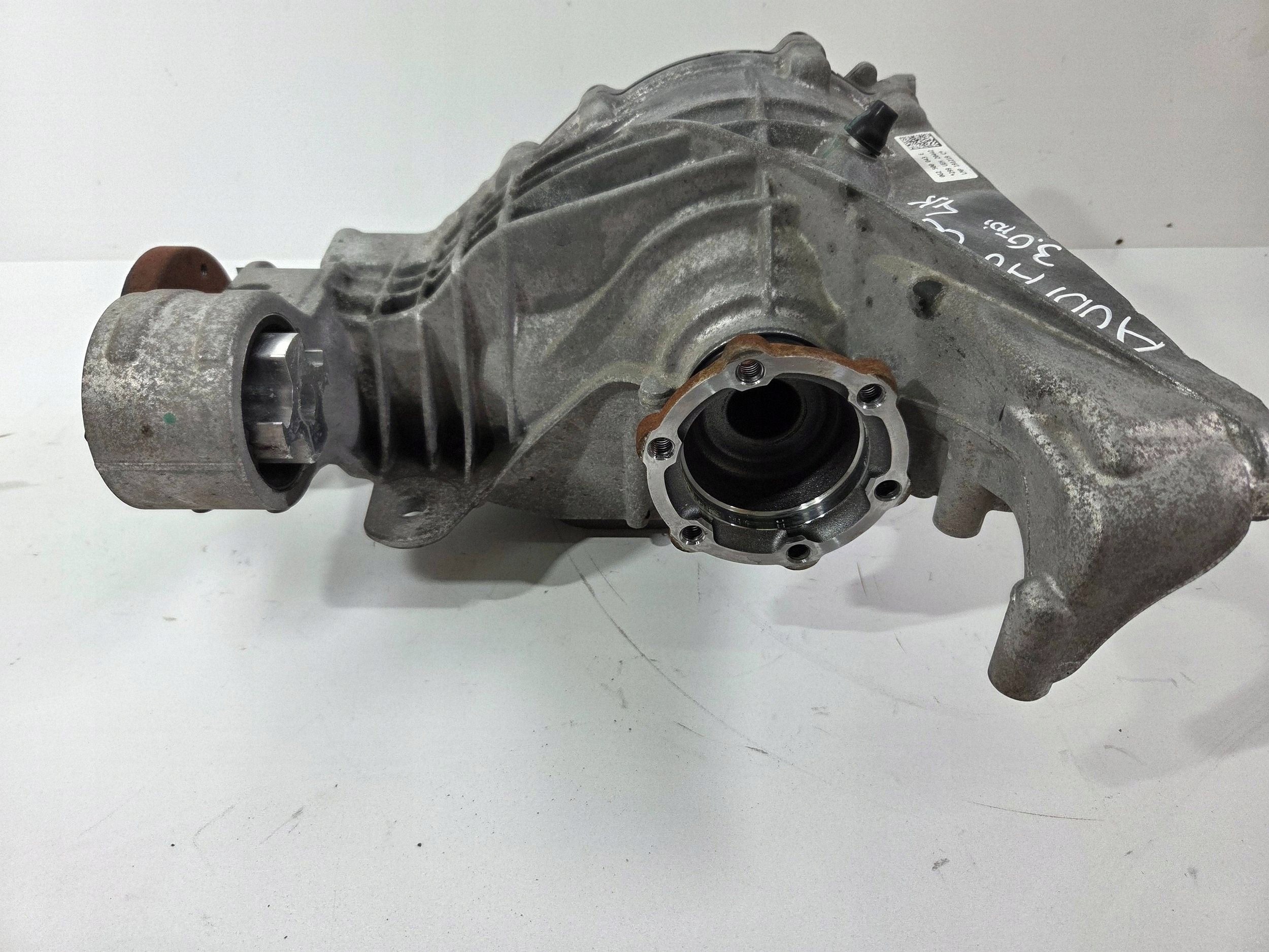 Audi A6 S6 C8 4K takatasauspyörästö 0G2500043E