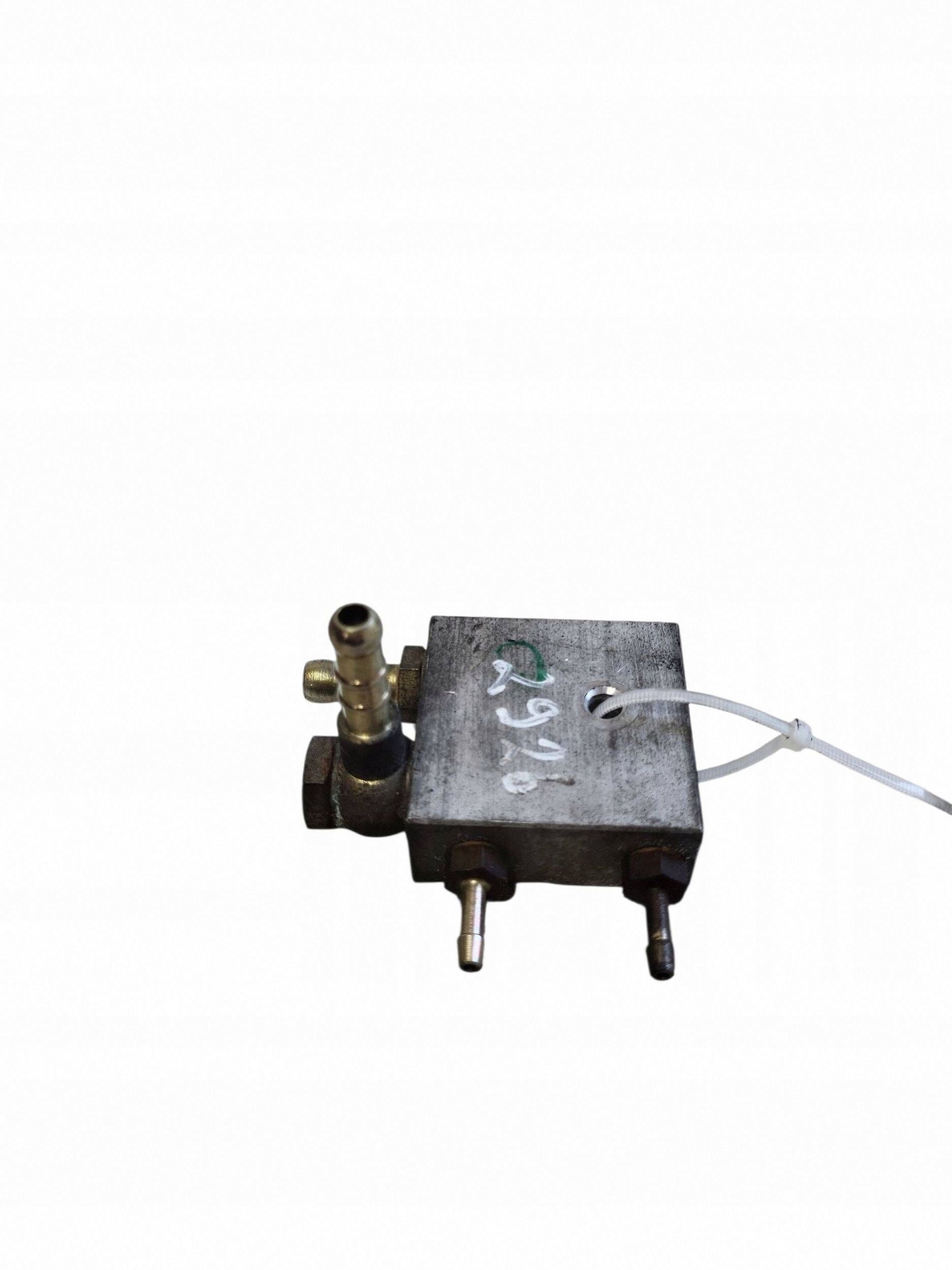 2003 Jeep Cherokee Fuel Distributor JUT258463 image 2