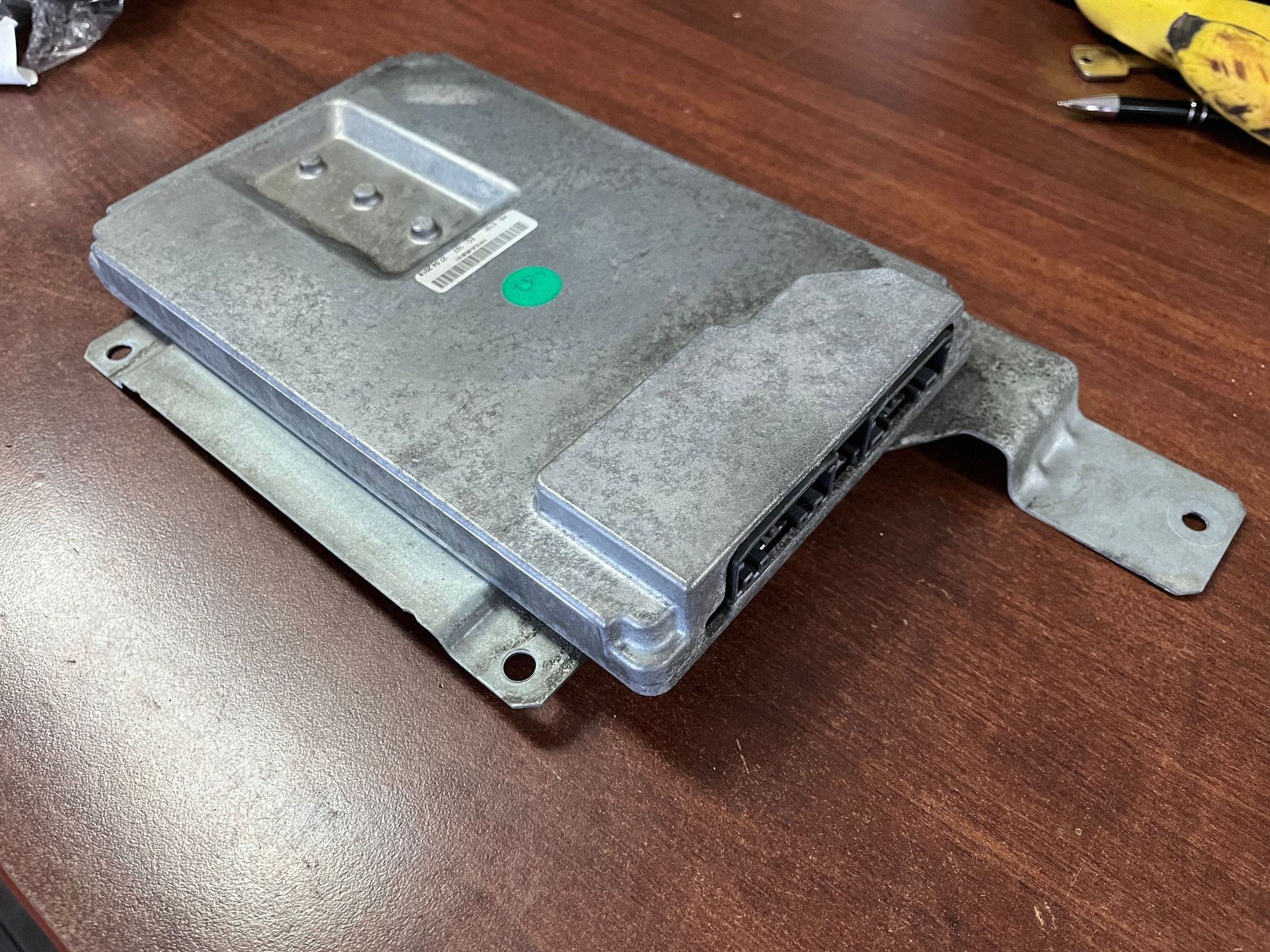 Alfa Stelvio Audio Amplifier E101DJ0J2530121 Used image 3