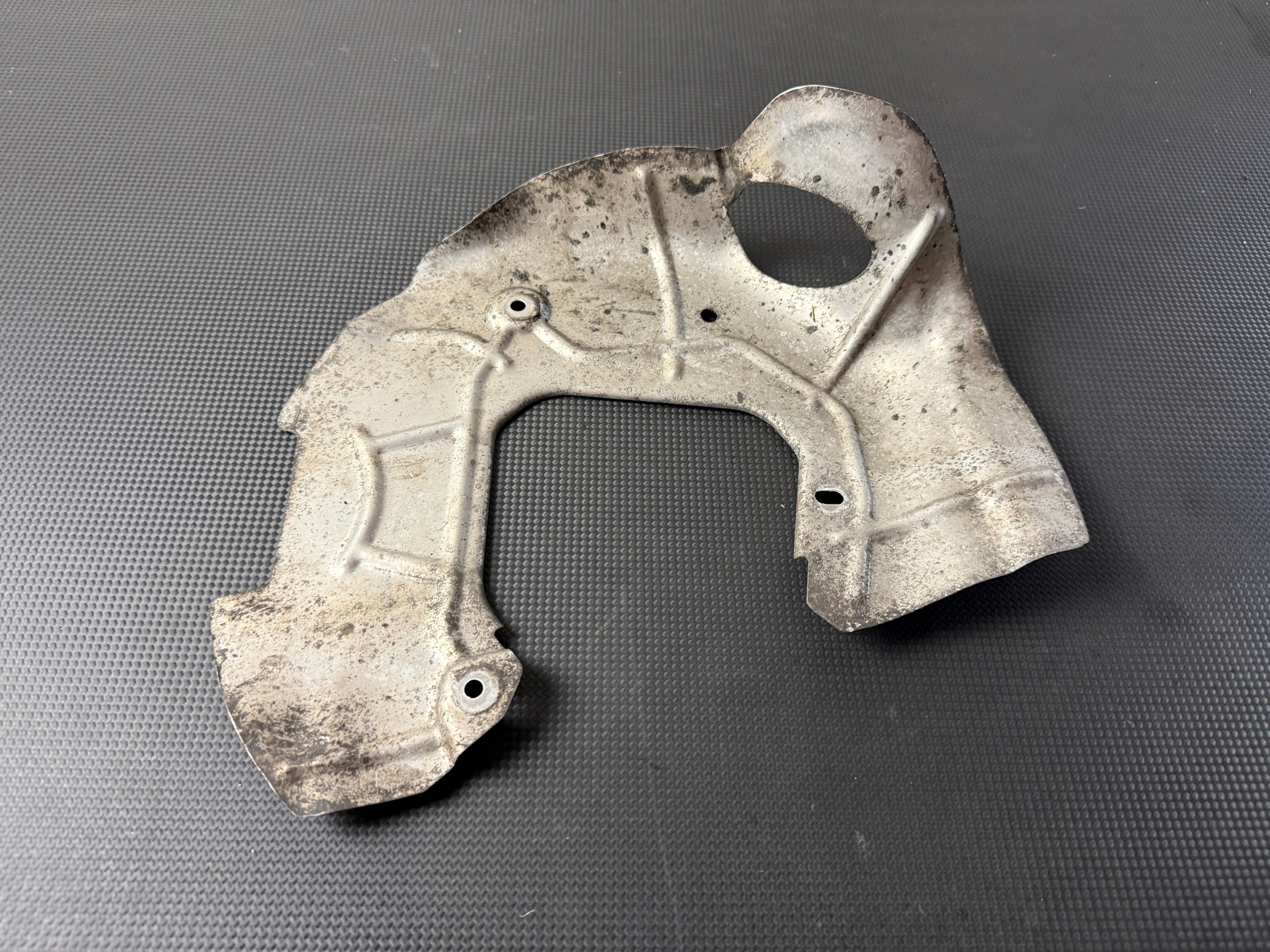 Alfa Romeo Giulia Cache Disque Frein Droit image 3