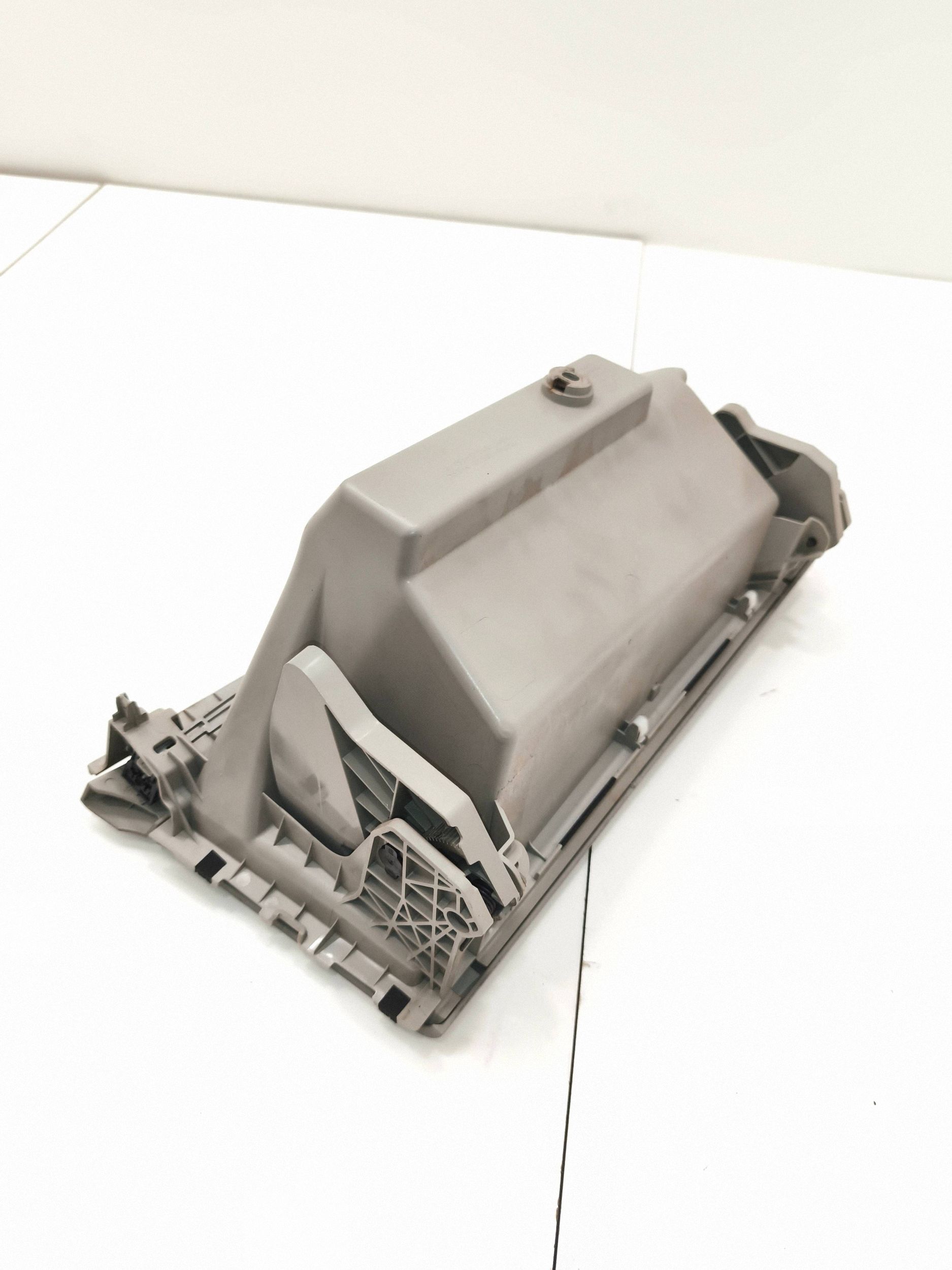 Schowek Toyota Sienna 5545208020 Gebruikt image 4