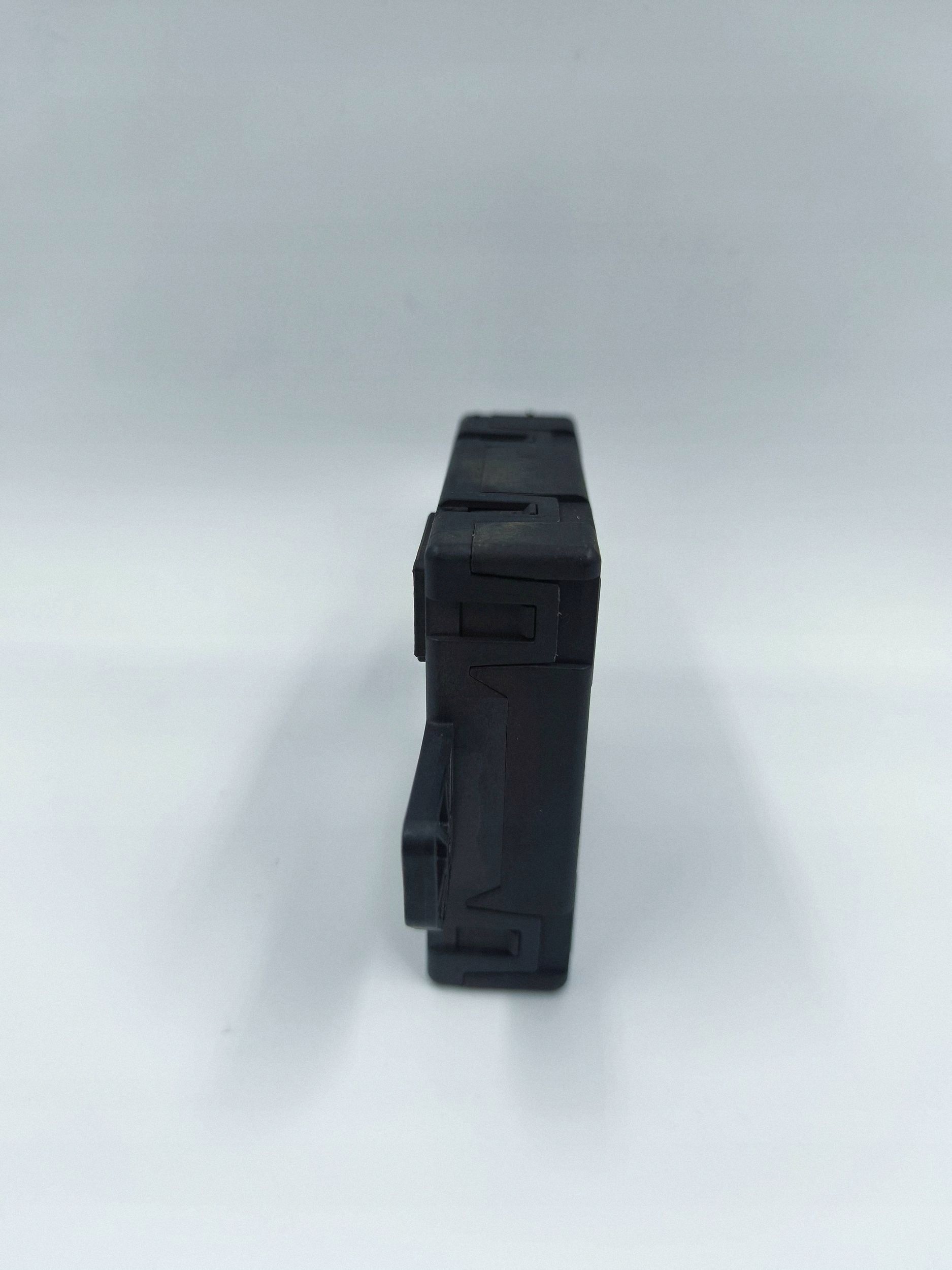 Chrysler OE 68316560AB etuoven moduuli
