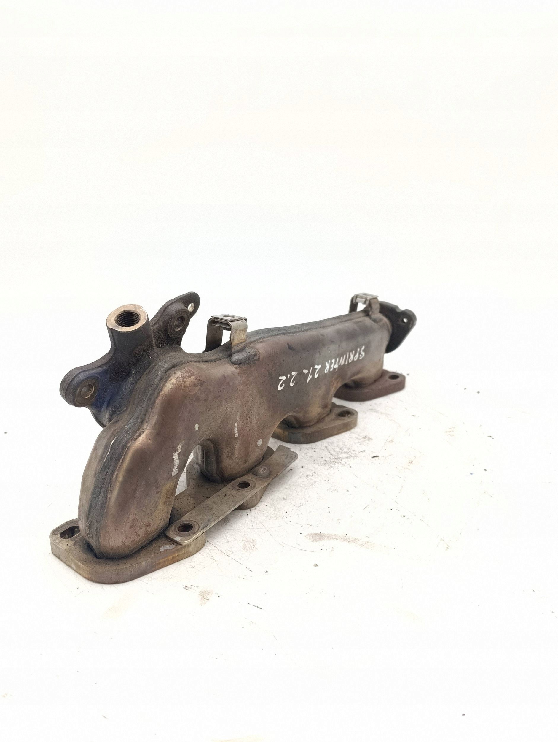 Pakoputken keräin Mercedes-Benz Sprinter W907 W910