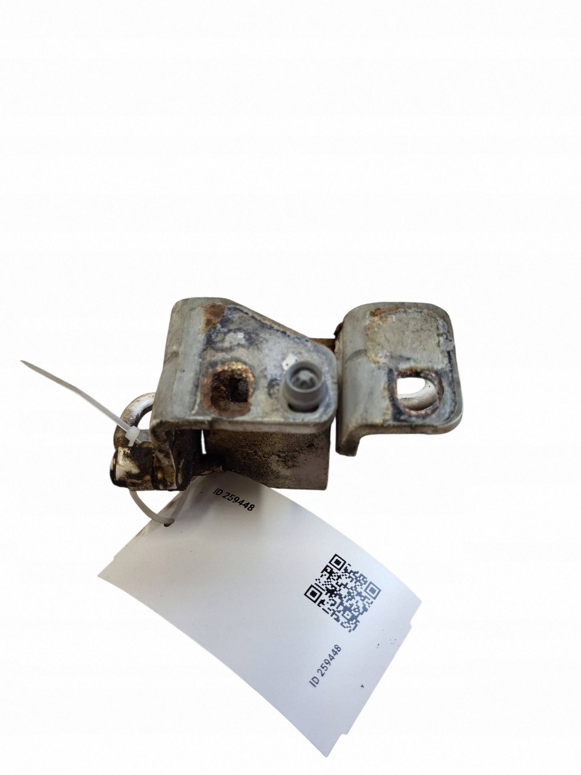 2009 VW Golf V Front Upper Hinge 1K0831441 image 3