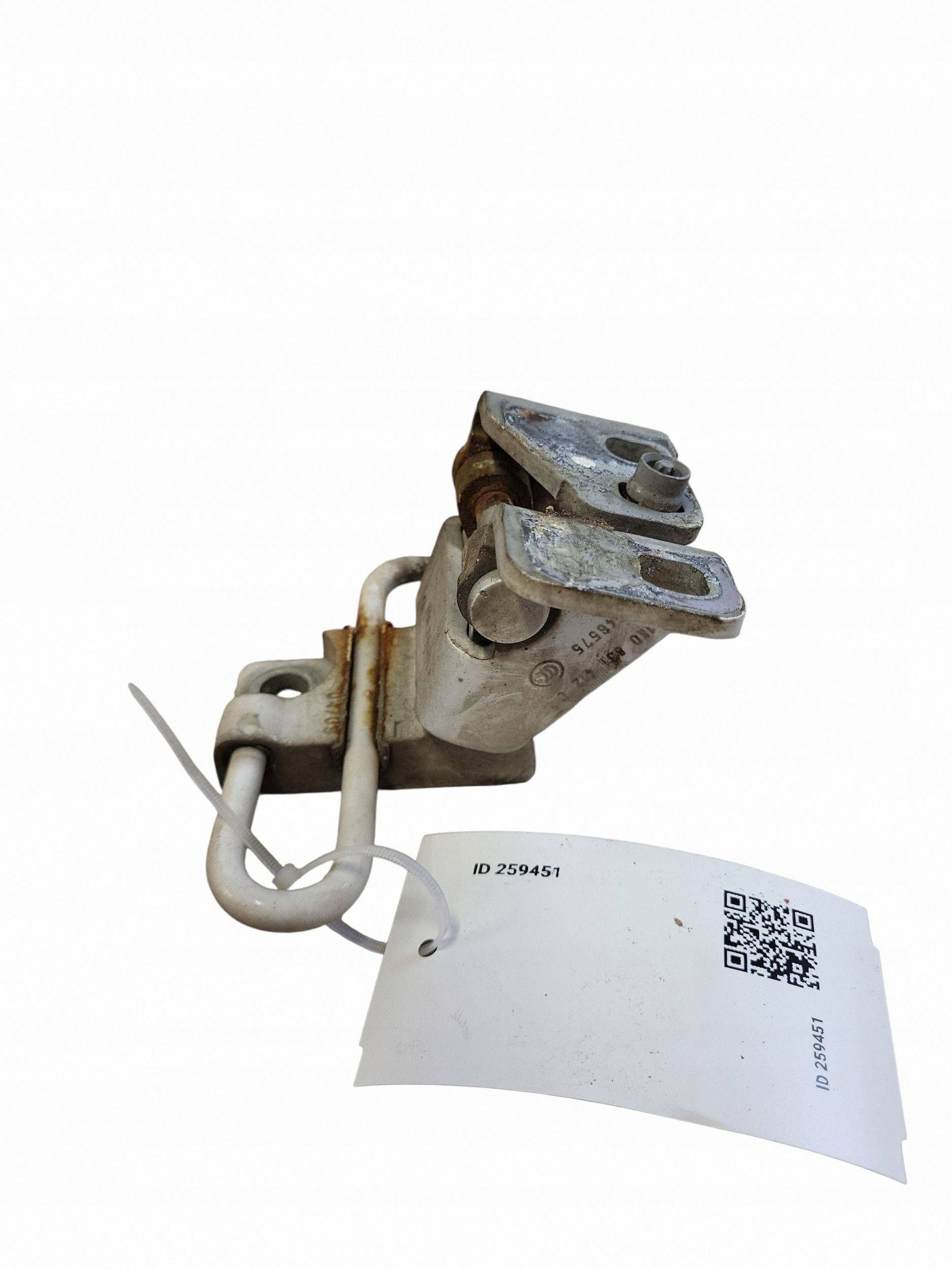 VW Touran 2012 Door Hinge - Front Right Used