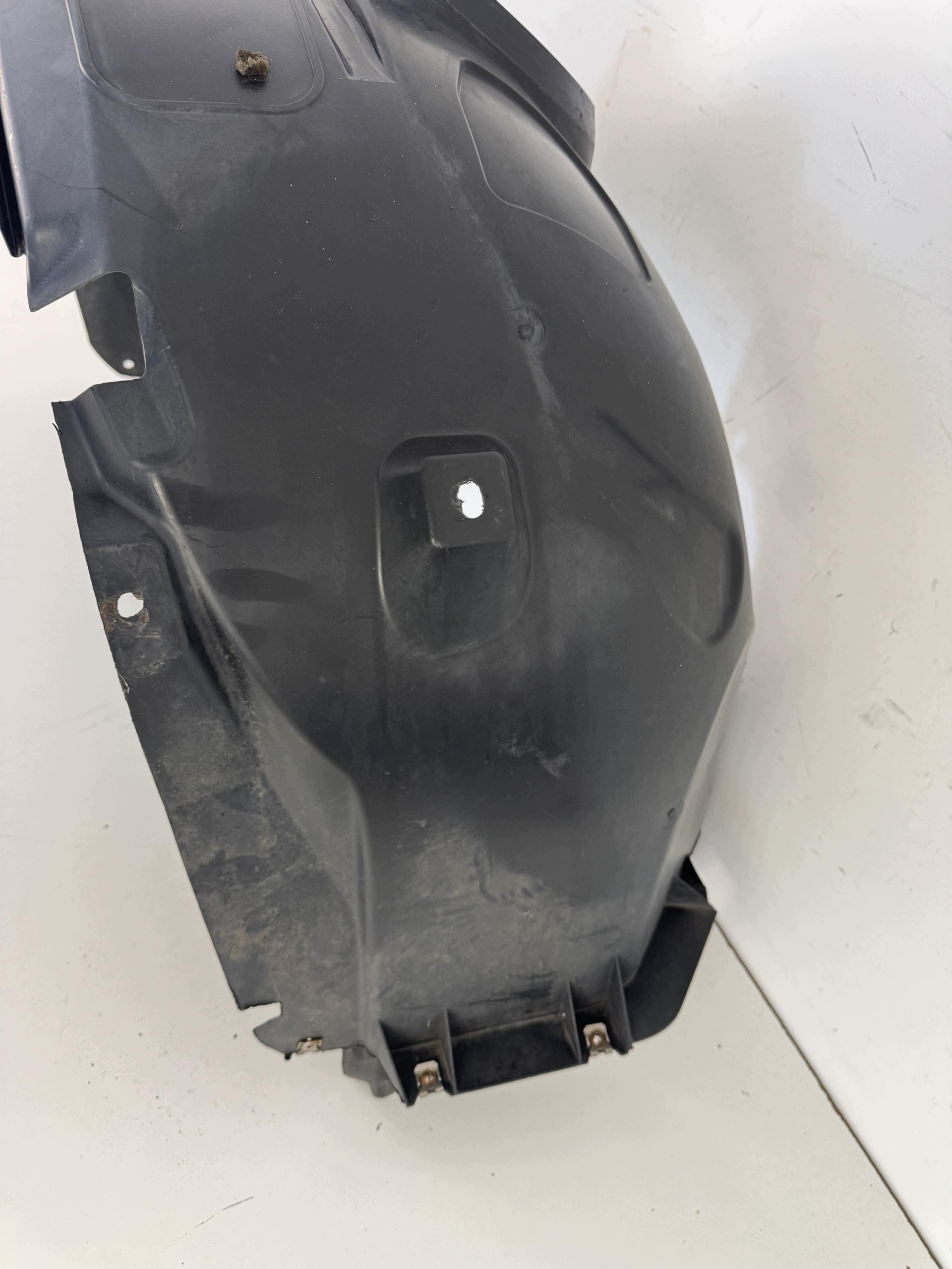 Lokasuoja oikea etu Ford Focus mk3 11- am51-r16114-be