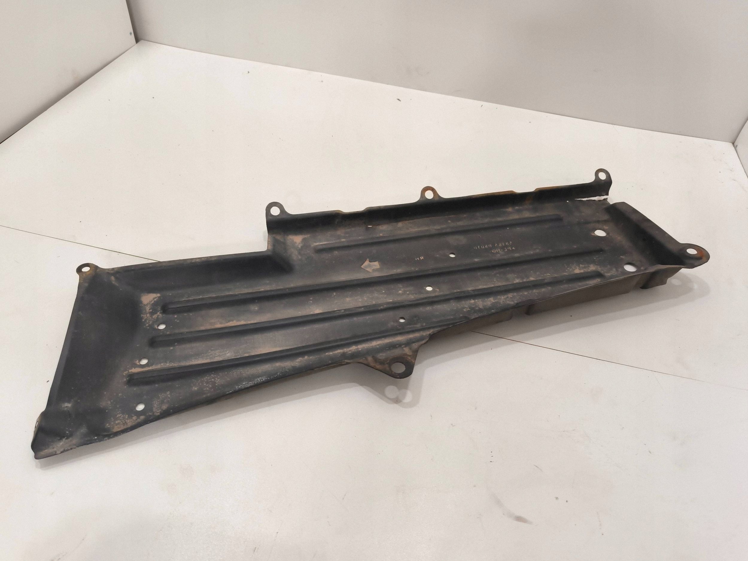 Protection de châssis Toyota Sienna 5816508010 image 2