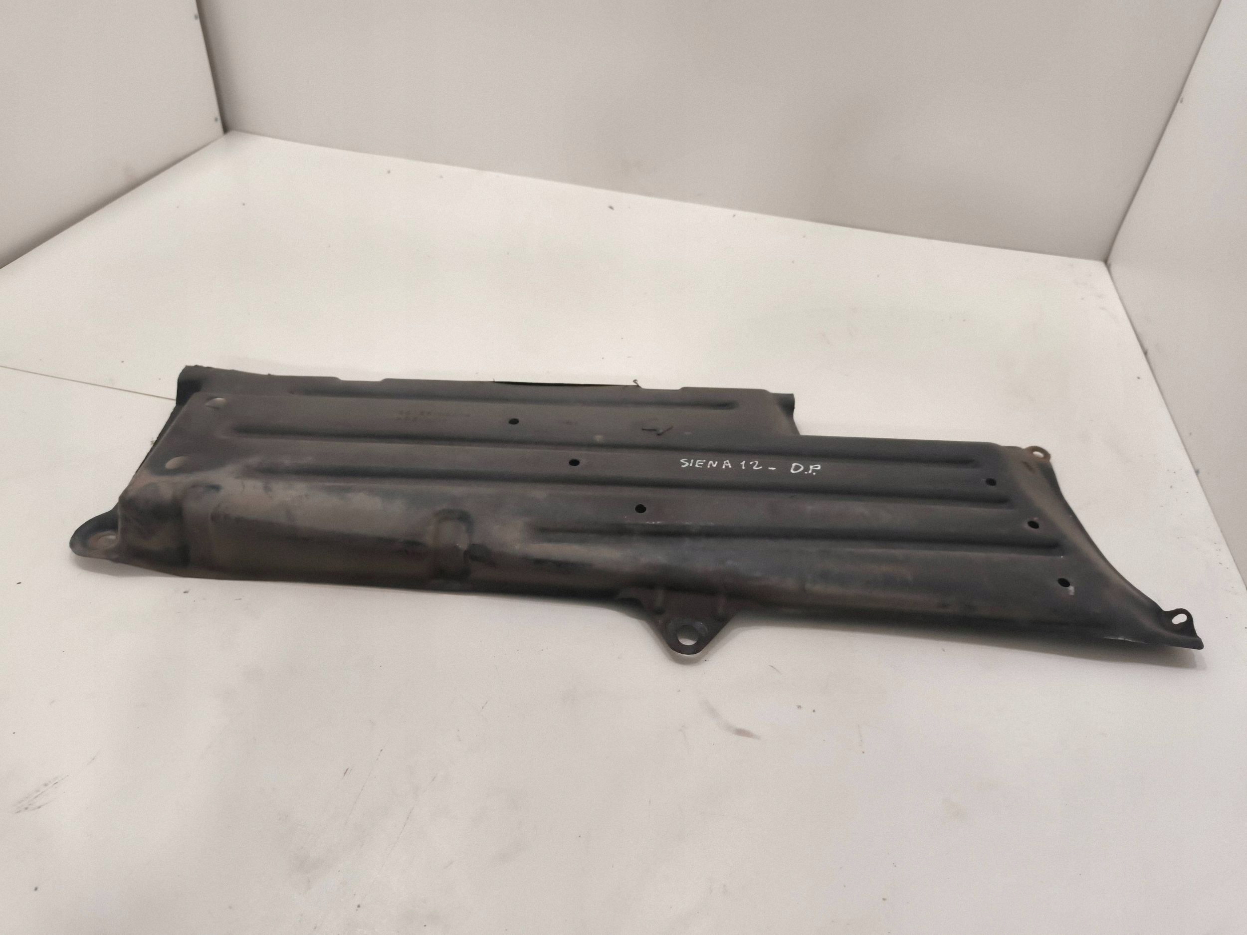 Protection de châssis Toyota Sienna 5816508010 image 4