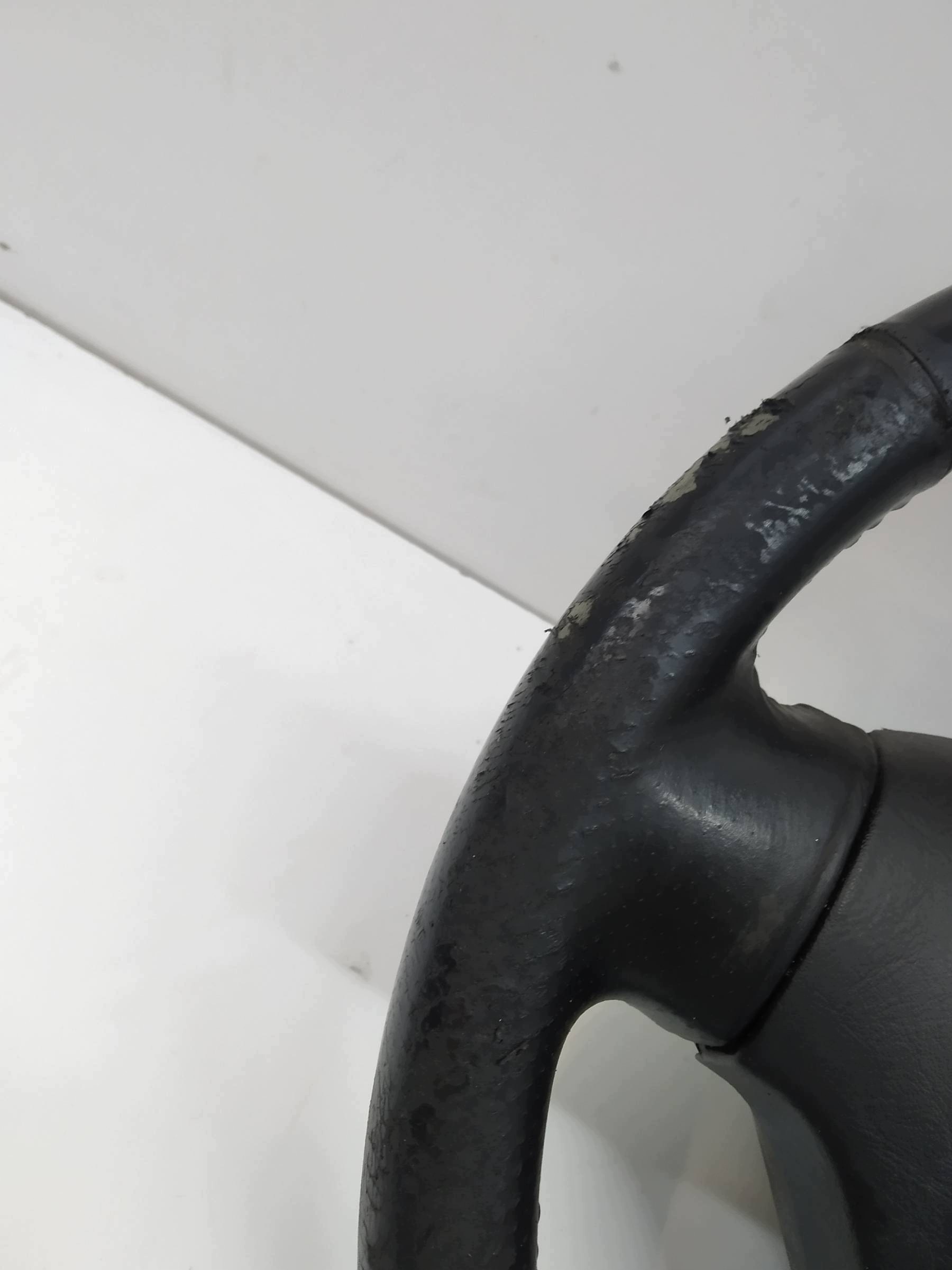 Ohjauspyörä Hyundai Coupe II 2001-2008 image 3