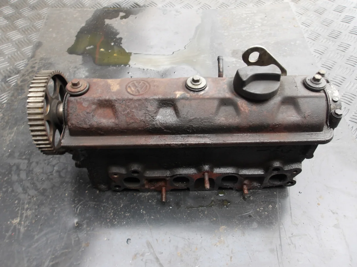 Volkswagen OE 030103373L culasse image 2